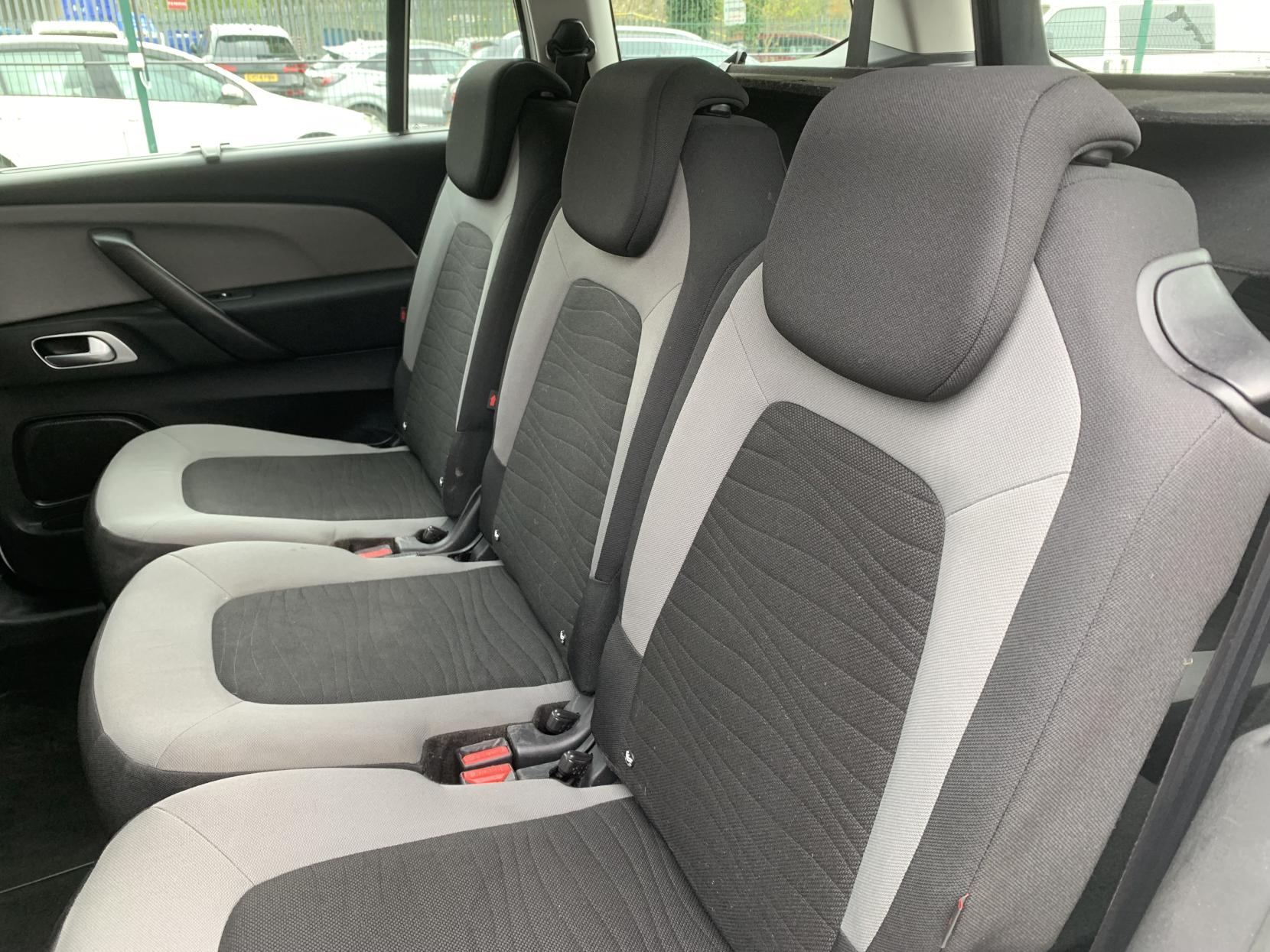 Citroen Grand C4 Picasso 1.6 e-HDi Airdream Exclusive MPV 5dr Diesel ETG6 Euro 5 (s/s) (115 ps)