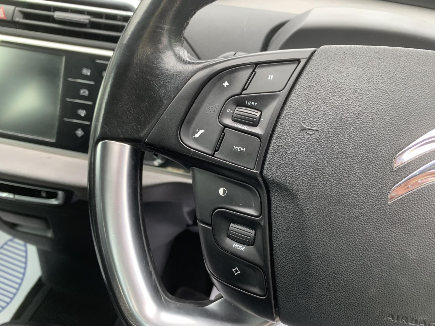 Citroen Grand C4 Picasso 1.6 e-HDi Airdream Exclusive MPV 5dr Diesel ETG6 Euro 5 (s/s) (115 ps)