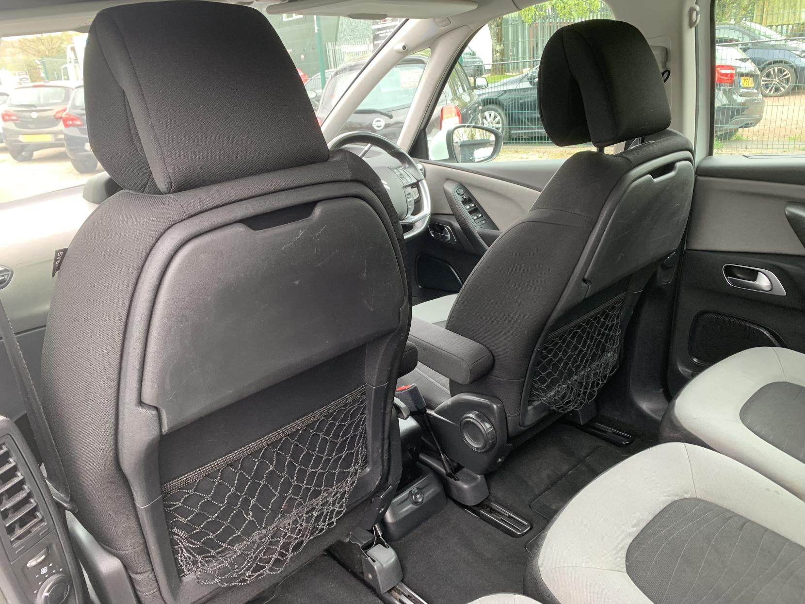 Citroen Grand C4 Picasso 1.6 e-HDi Airdream Exclusive MPV 5dr Diesel ETG6 Euro 5 (s/s) (115 ps)