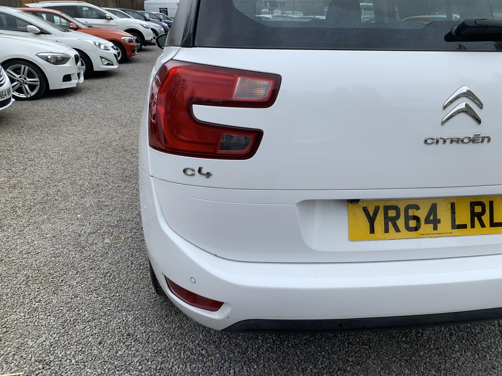 Citroen Grand C4 Picasso 1.6 e-HDi Airdream Exclusive MPV 5dr Diesel ETG6 Euro 5 (s/s) (115 ps)