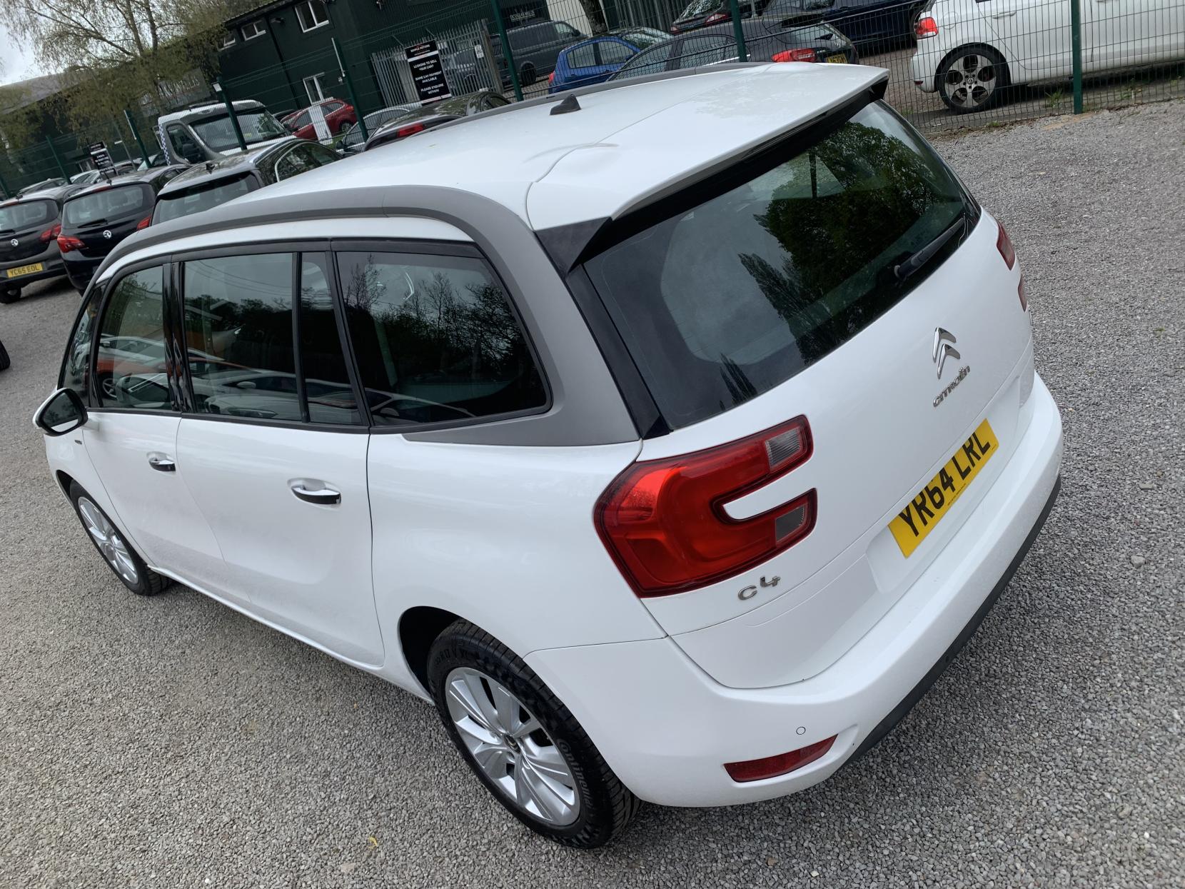Citroen Grand C4 Picasso 1.6 e-HDi Airdream Exclusive MPV 5dr Diesel ETG6 Euro 5 (s/s) (115 ps)