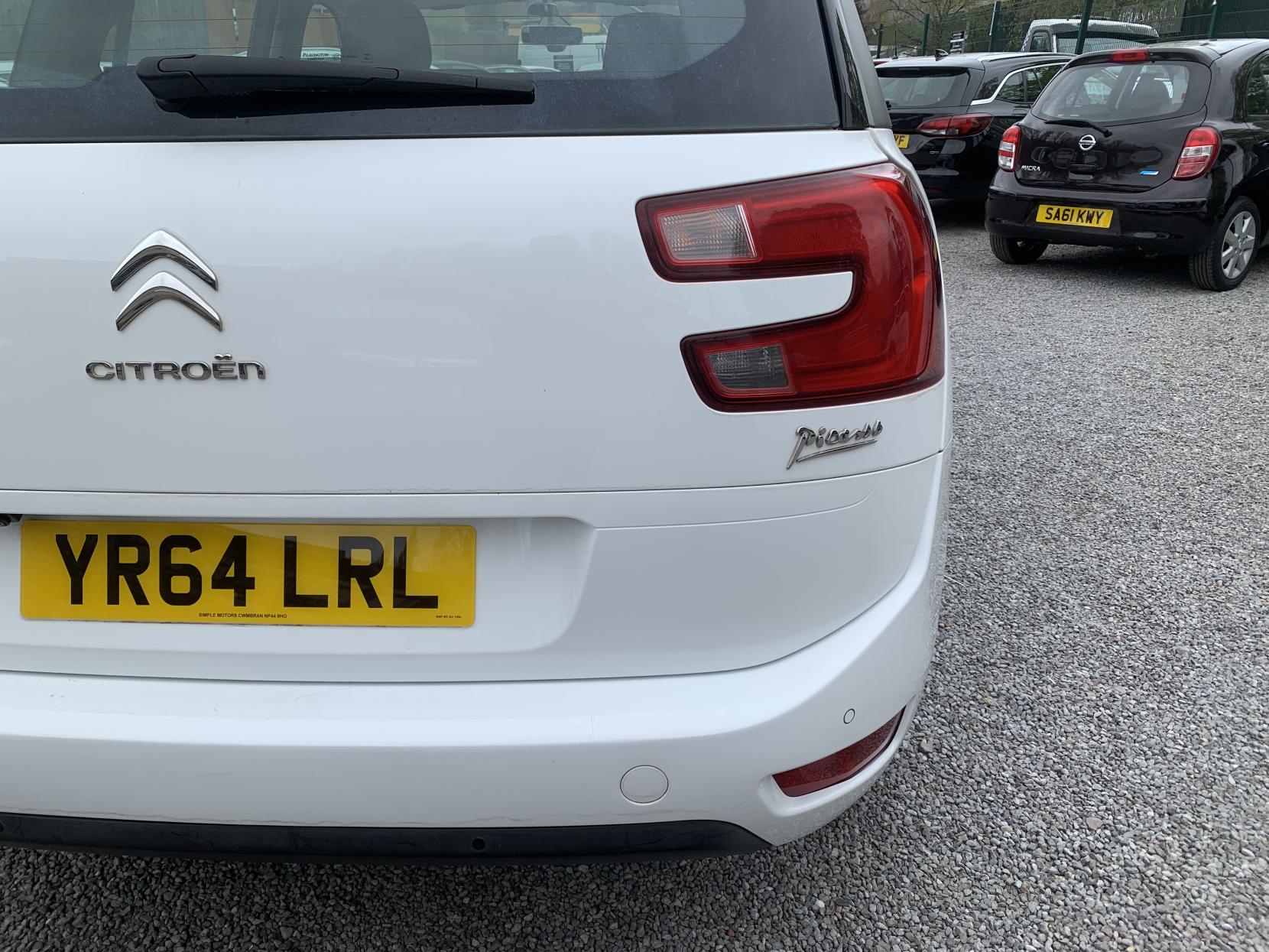 Citroen Grand C4 Picasso 1.6 e-HDi Airdream Exclusive MPV 5dr Diesel ETG6 Euro 5 (s/s) (115 ps)