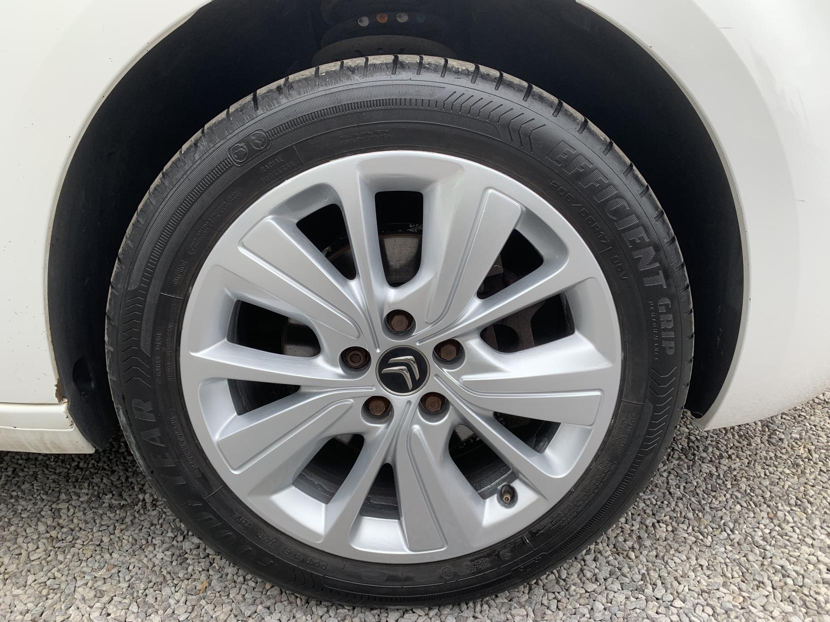 Citroen Grand C4 Picasso 1.6 e-HDi Airdream Exclusive MPV 5dr Diesel ETG6 Euro 5 (s/s) (115 ps)