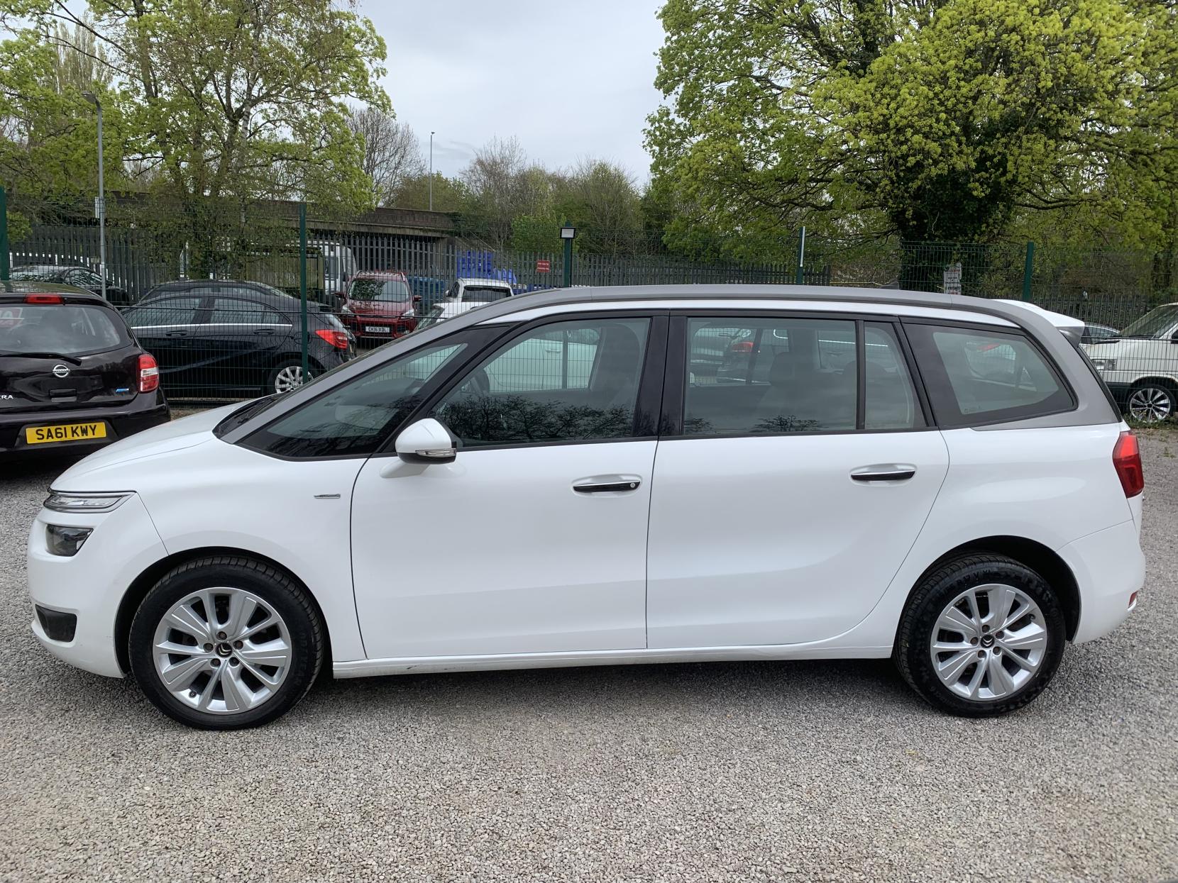 Citroen Grand C4 Picasso 1.6 e-HDi Airdream Exclusive MPV 5dr Diesel ETG6 Euro 5 (s/s) (115 ps)