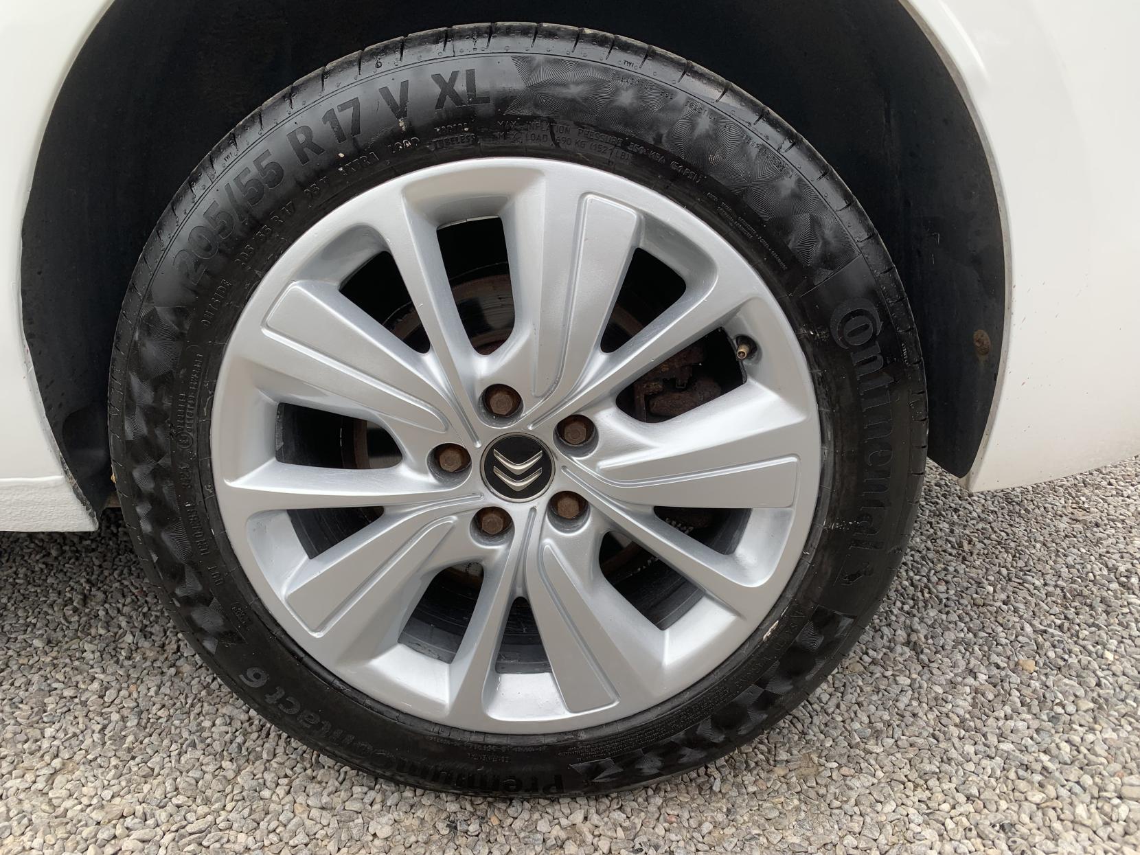 Citroen Grand C4 Picasso 1.6 e-HDi Airdream Exclusive MPV 5dr Diesel ETG6 Euro 5 (s/s) (115 ps)