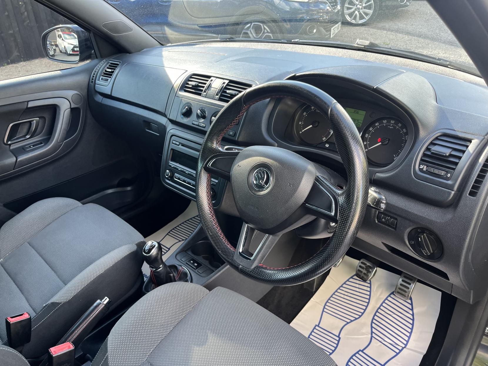 2014 00 SKODA FABIA