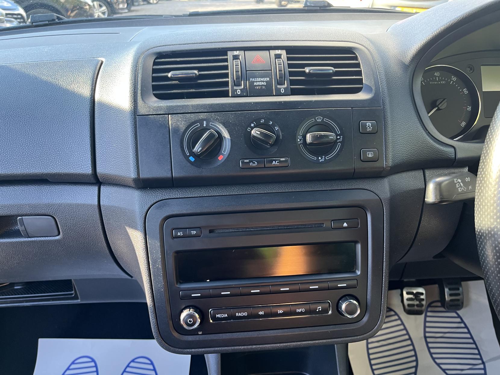 2014 00 SKODA FABIA
