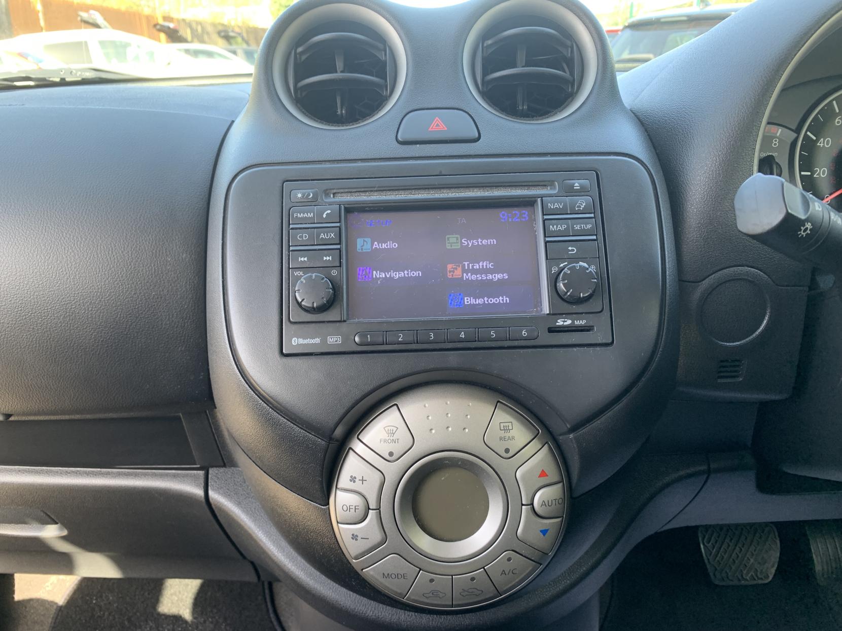 Nissan Micra 1.2 12V Acenta Hatchback 5dr Petrol CVT Euro 5 (80 ps)