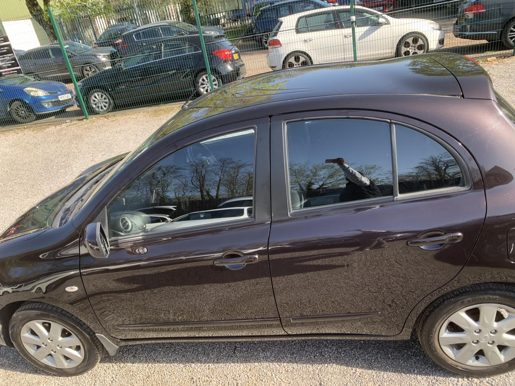 Nissan Micra 1.2 12V Acenta Hatchback 5dr Petrol CVT Euro 5 (80 ps)