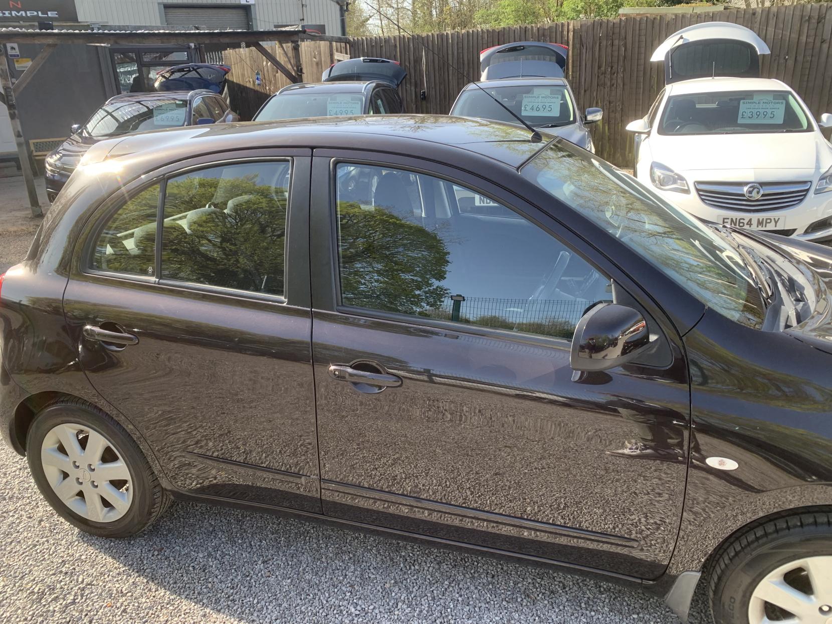 Nissan Micra 1.2 12V Acenta Hatchback 5dr Petrol CVT Euro 5 (80 ps)