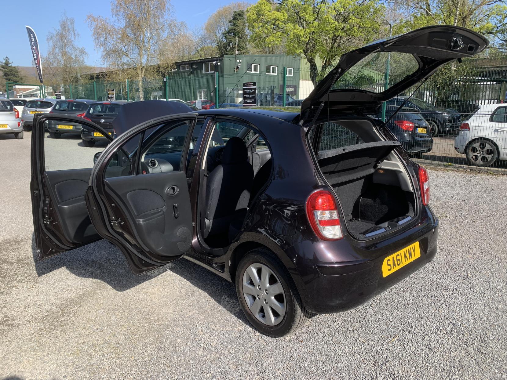 Nissan Micra 1.2 12V Acenta Hatchback 5dr Petrol CVT Euro 5 (80 ps)