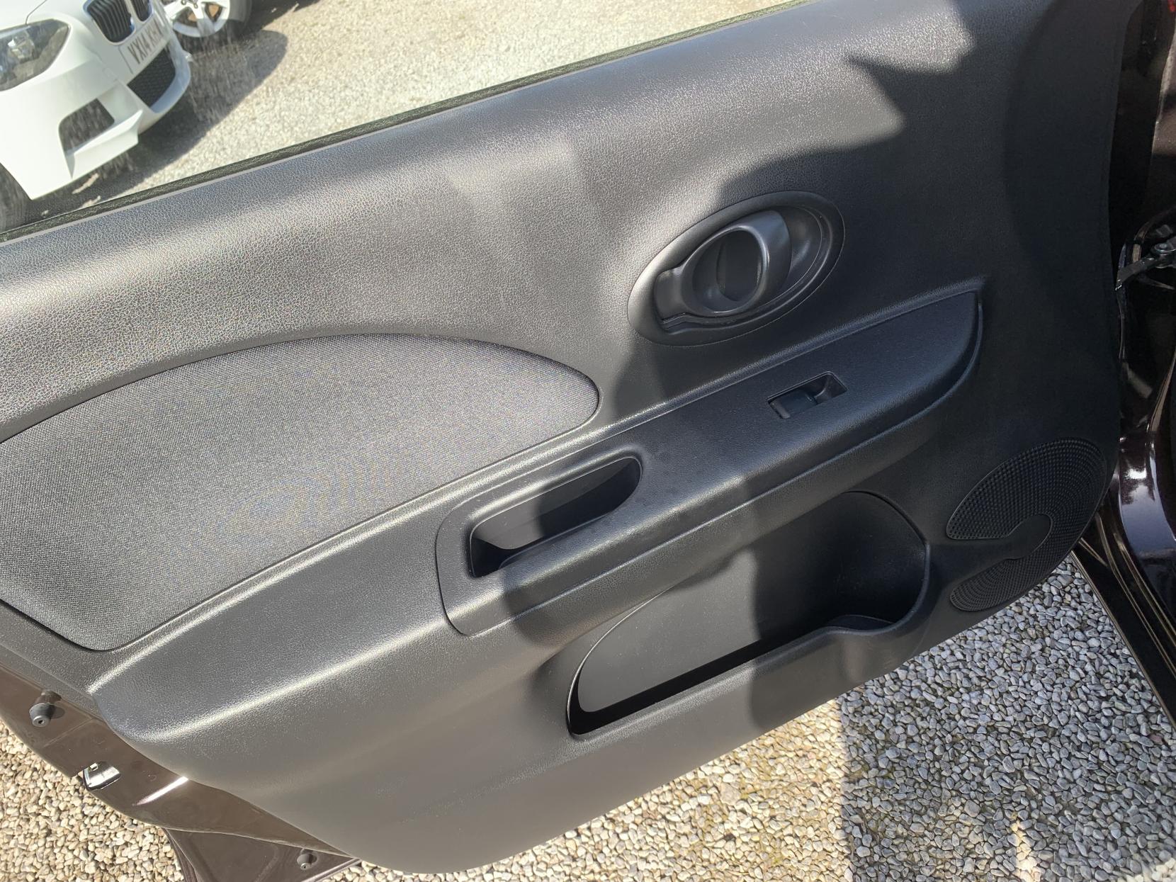 Nissan Micra 1.2 12V Acenta Hatchback 5dr Petrol CVT Euro 5 (80 ps)