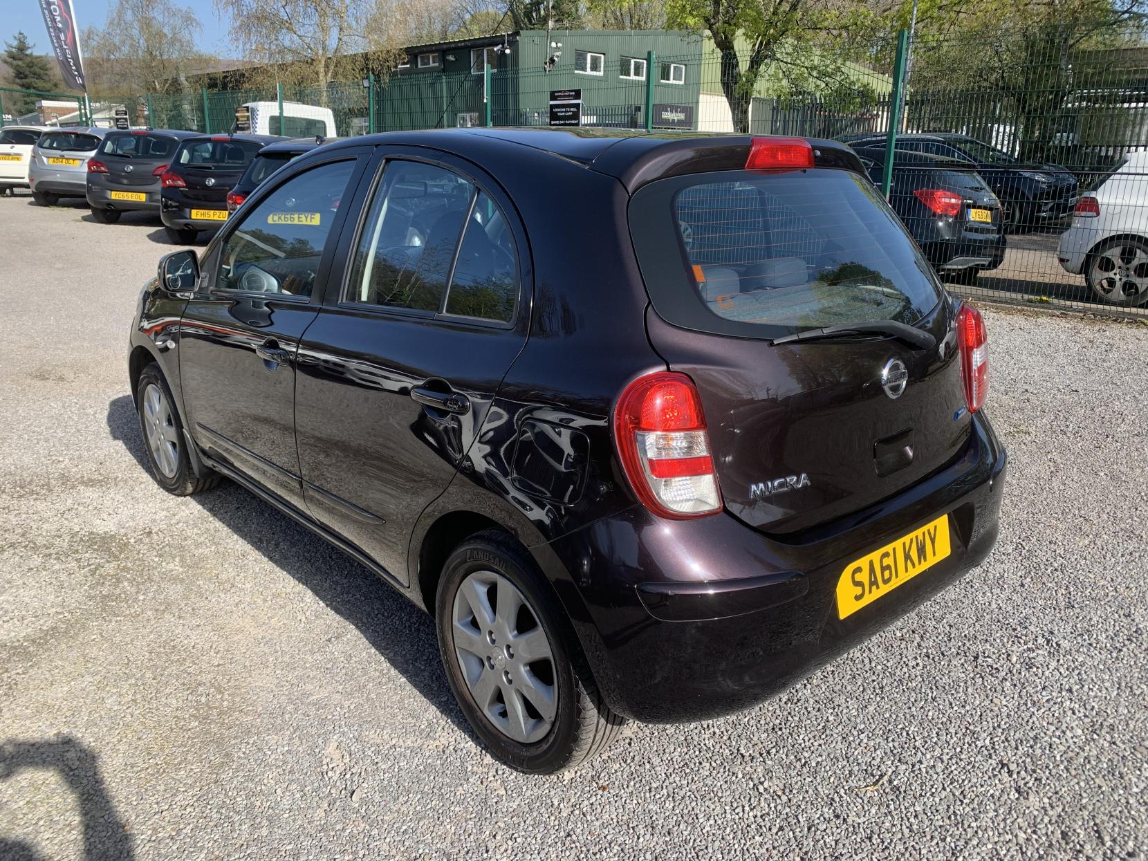 Nissan Micra 1.2 12V Acenta Hatchback 5dr Petrol CVT Euro 5 (80 ps)