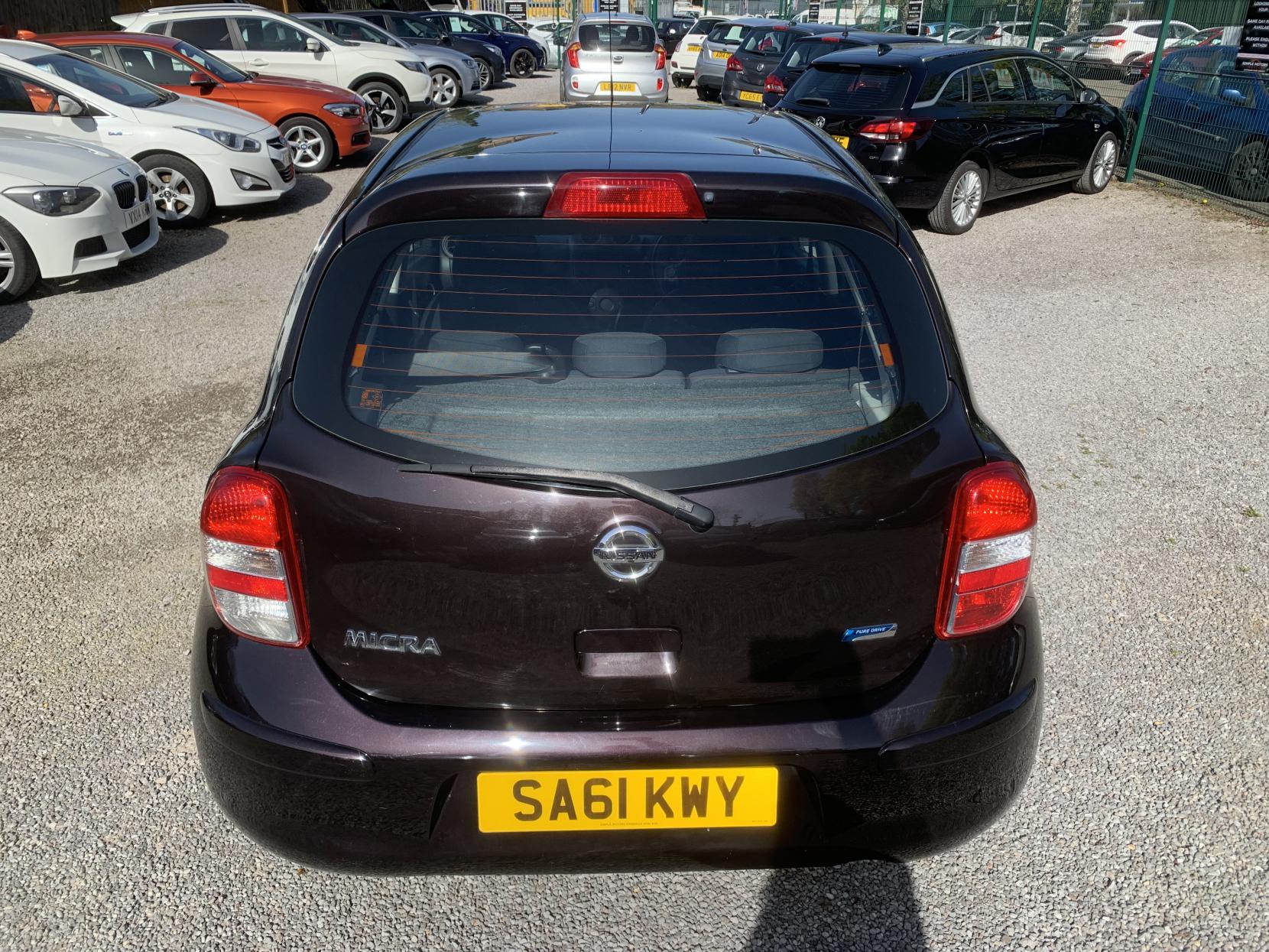 Nissan Micra 1.2 12V Acenta Hatchback 5dr Petrol CVT Euro 5 (80 ps)