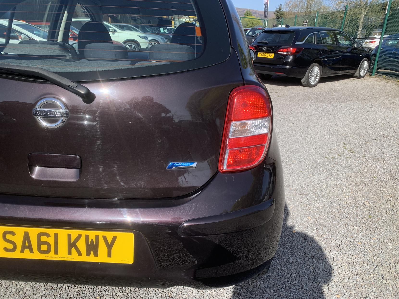 Nissan Micra 1.2 12V Acenta Hatchback 5dr Petrol CVT Euro 5 (80 ps)