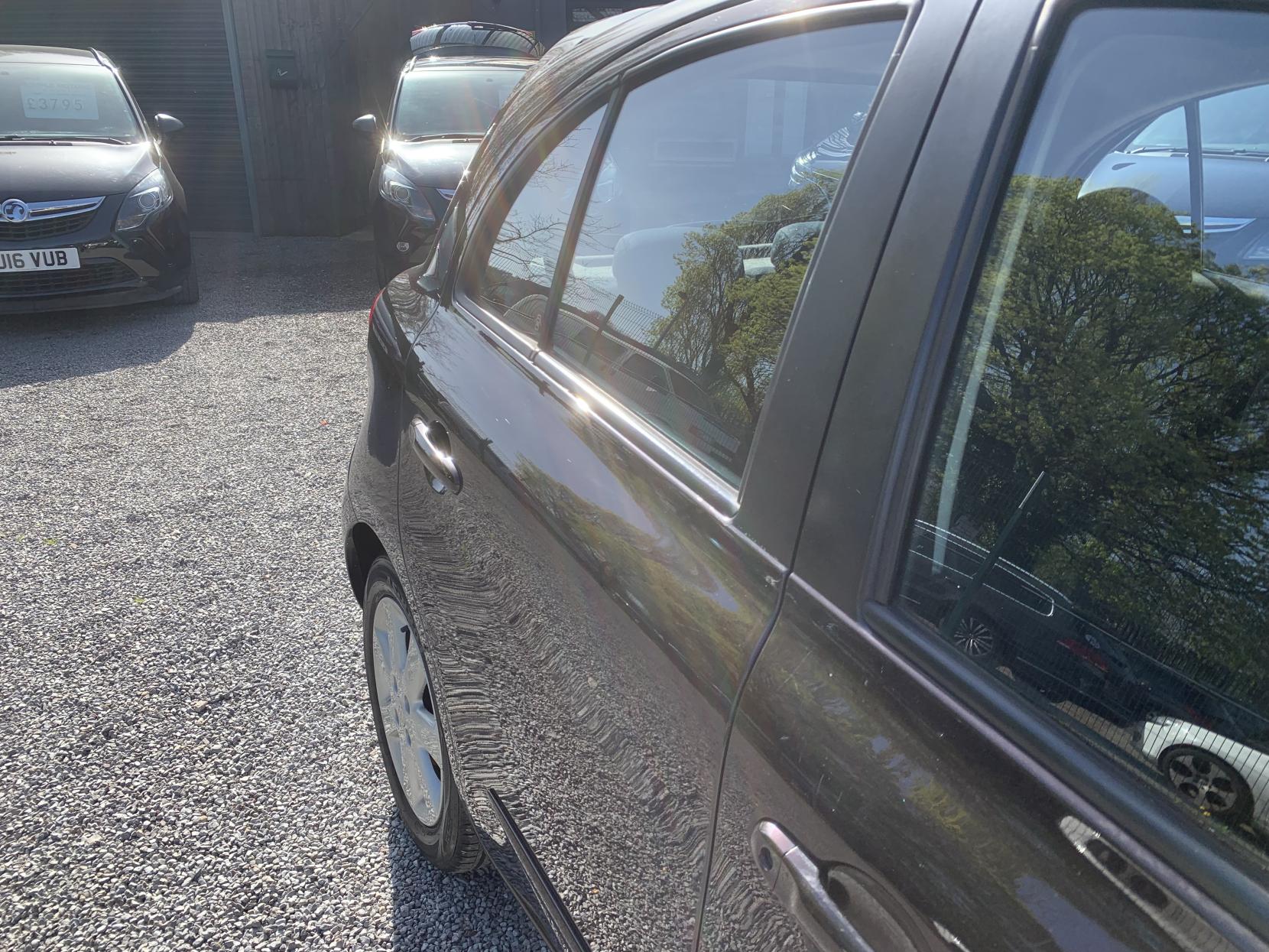 Nissan Micra 1.2 12V Acenta Hatchback 5dr Petrol CVT Euro 5 (80 ps)