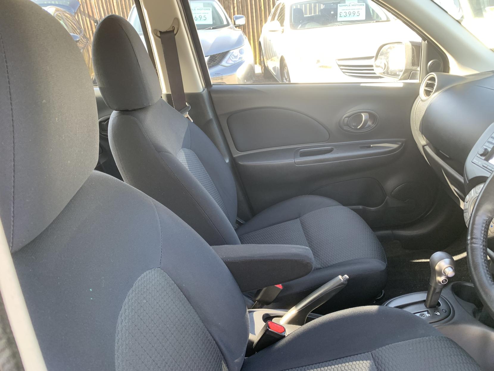 Nissan Micra 1.2 12V Acenta Hatchback 5dr Petrol CVT Euro 5 (80 ps)