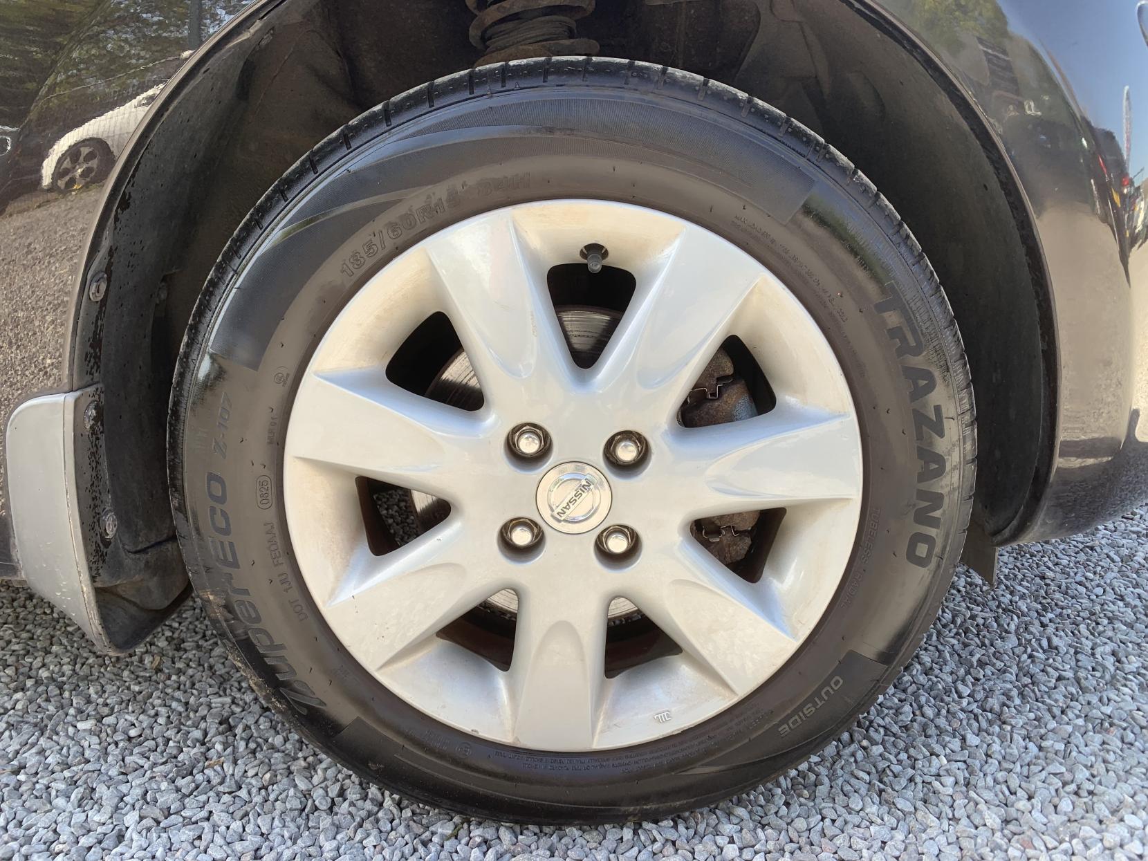 Nissan Micra 1.2 12V Acenta Hatchback 5dr Petrol CVT Euro 5 (80 ps)