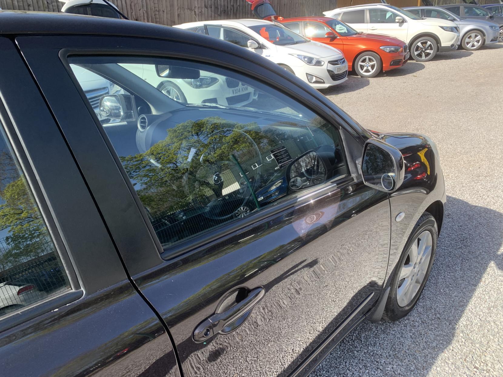 Nissan Micra 1.2 12V Acenta Hatchback 5dr Petrol CVT Euro 5 (80 ps)