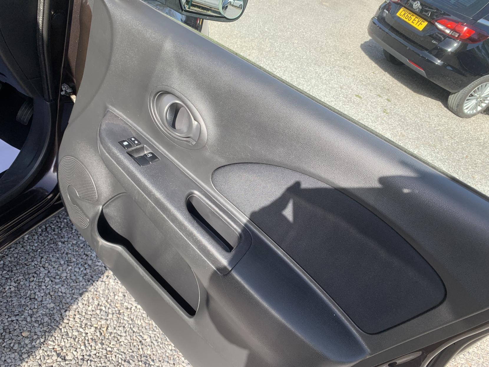 Nissan Micra 1.2 12V Acenta Hatchback 5dr Petrol CVT Euro 5 (80 ps)