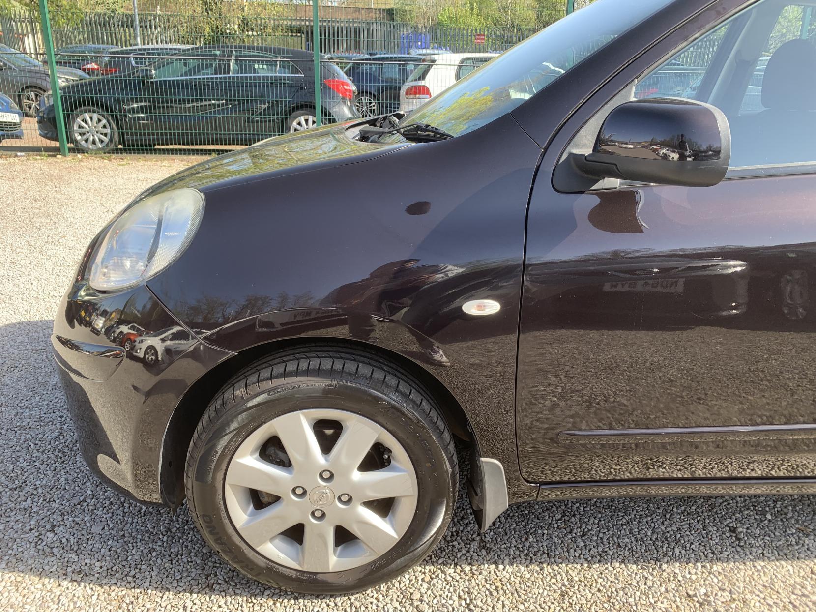 Nissan Micra 1.2 12V Acenta Hatchback 5dr Petrol CVT Euro 5 (80 ps)