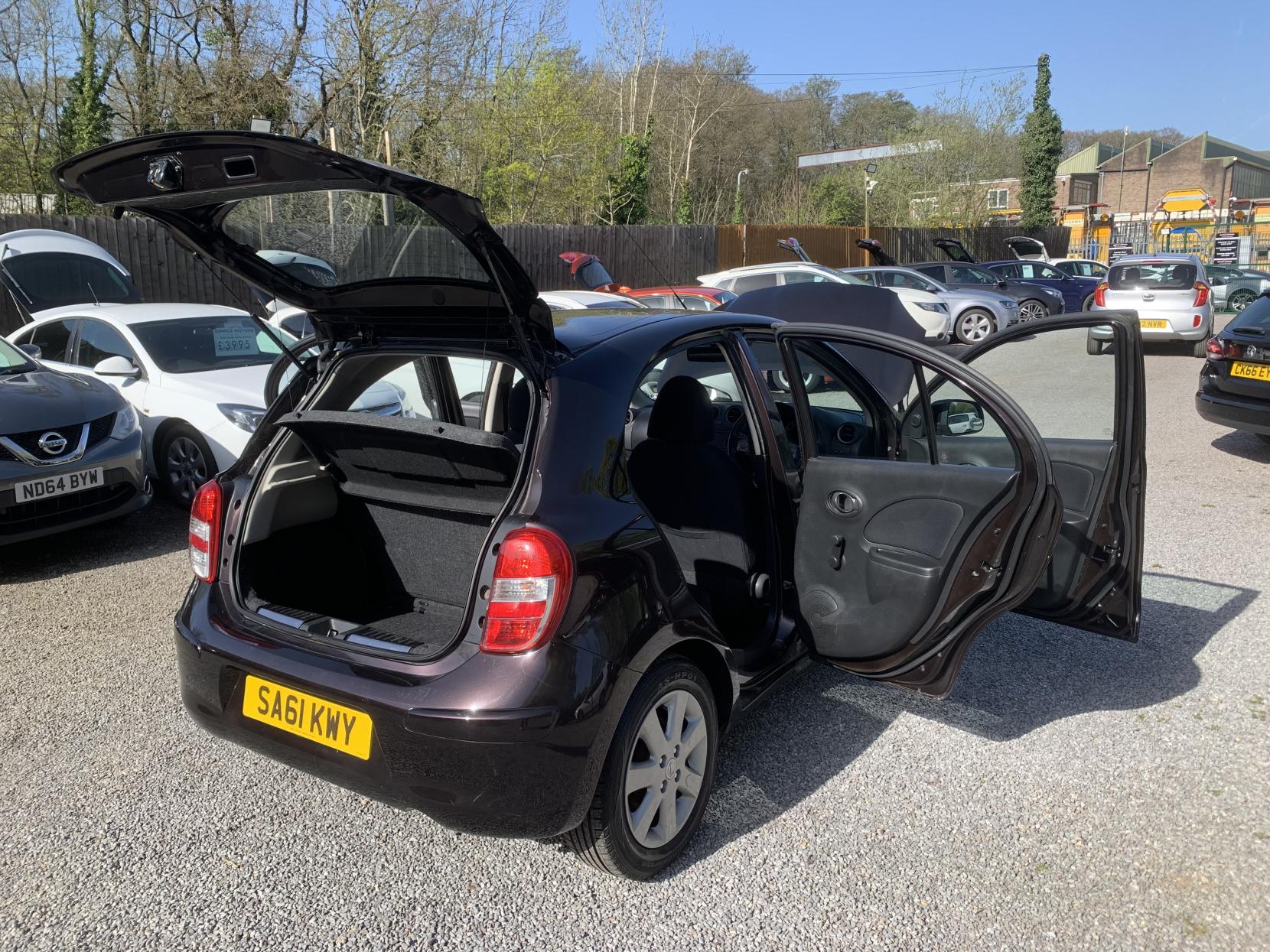 Nissan Micra 1.2 12V Acenta Hatchback 5dr Petrol CVT Euro 5 (80 ps)