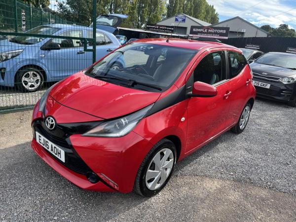 Toyota AYGO 1.0 VVT-i x-play Hatchback 5dr Petrol Manual Euro 5 Euro 5 (68 ps)