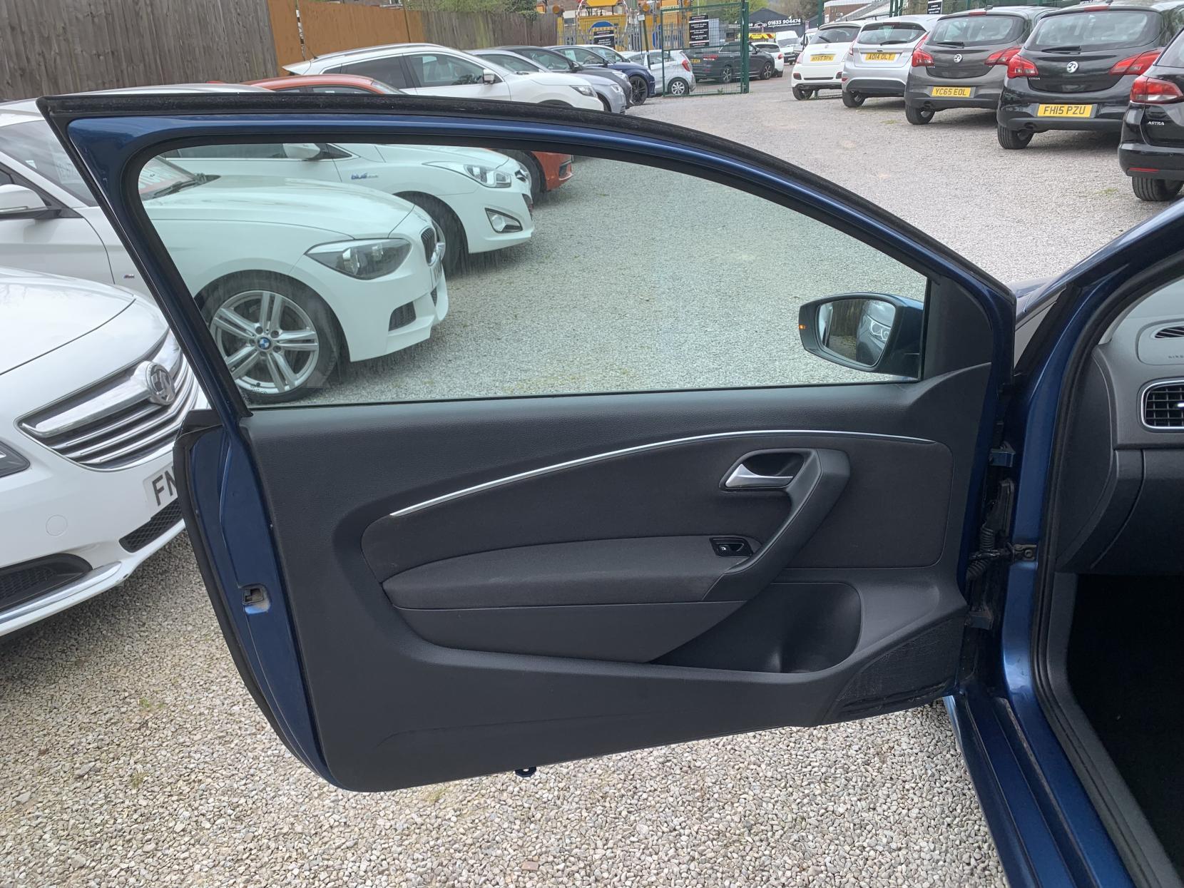 Volkswagen Polo 1.0 BlueMotion Tech SE Hatchback 3dr Petrol Manual Euro 6 (s/s) (60 ps)