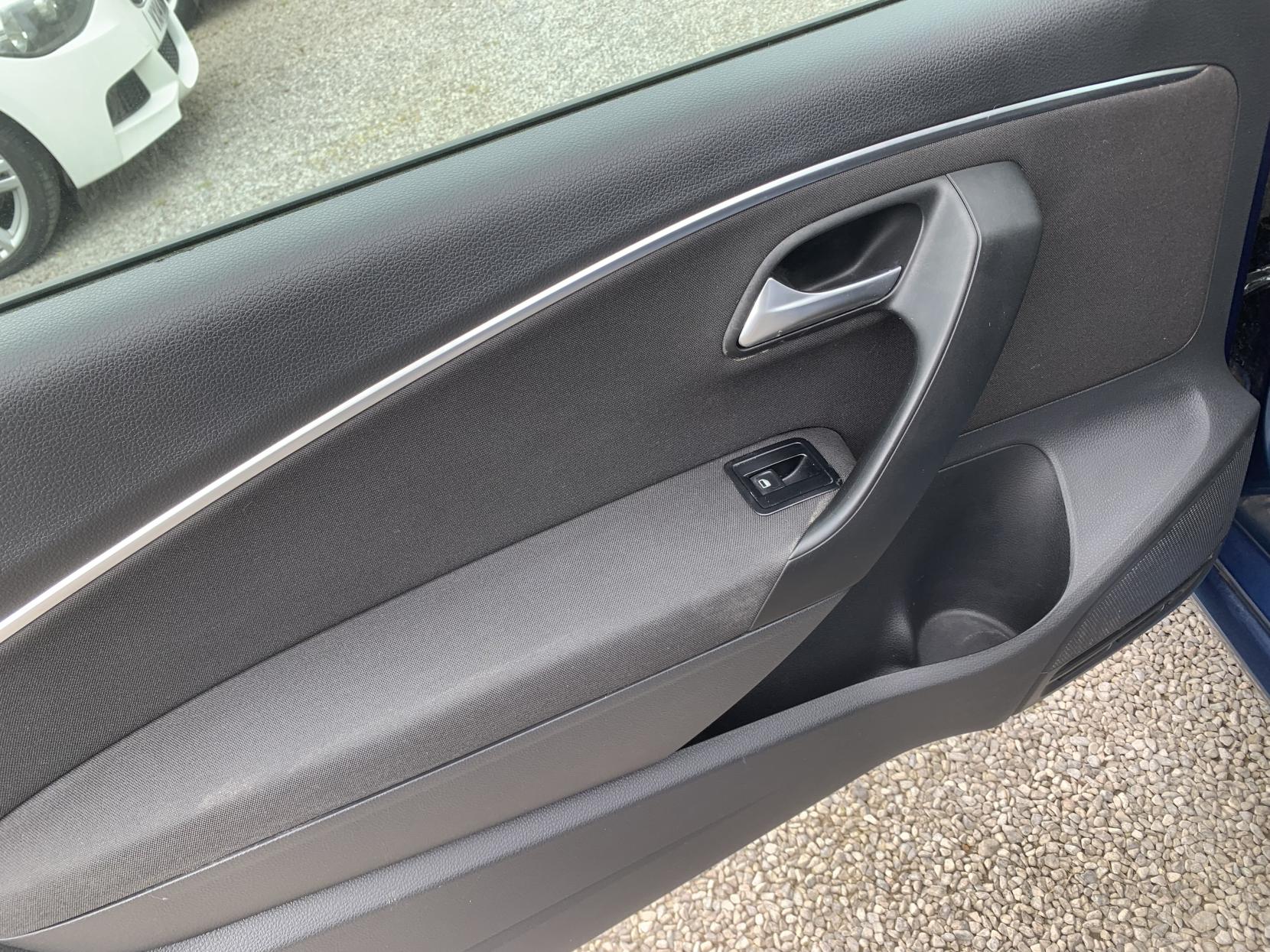 Volkswagen Polo 1.0 BlueMotion Tech SE Hatchback 3dr Petrol Manual Euro 6 (s/s) (60 ps)