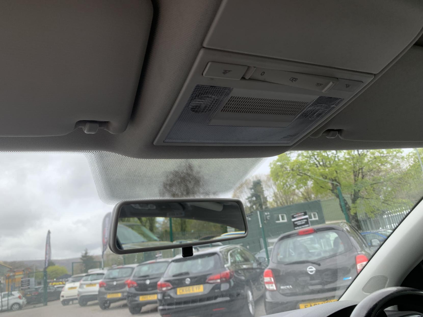 Volkswagen Polo 1.0 BlueMotion Tech SE Hatchback 3dr Petrol Manual Euro 6 (s/s) (60 ps)