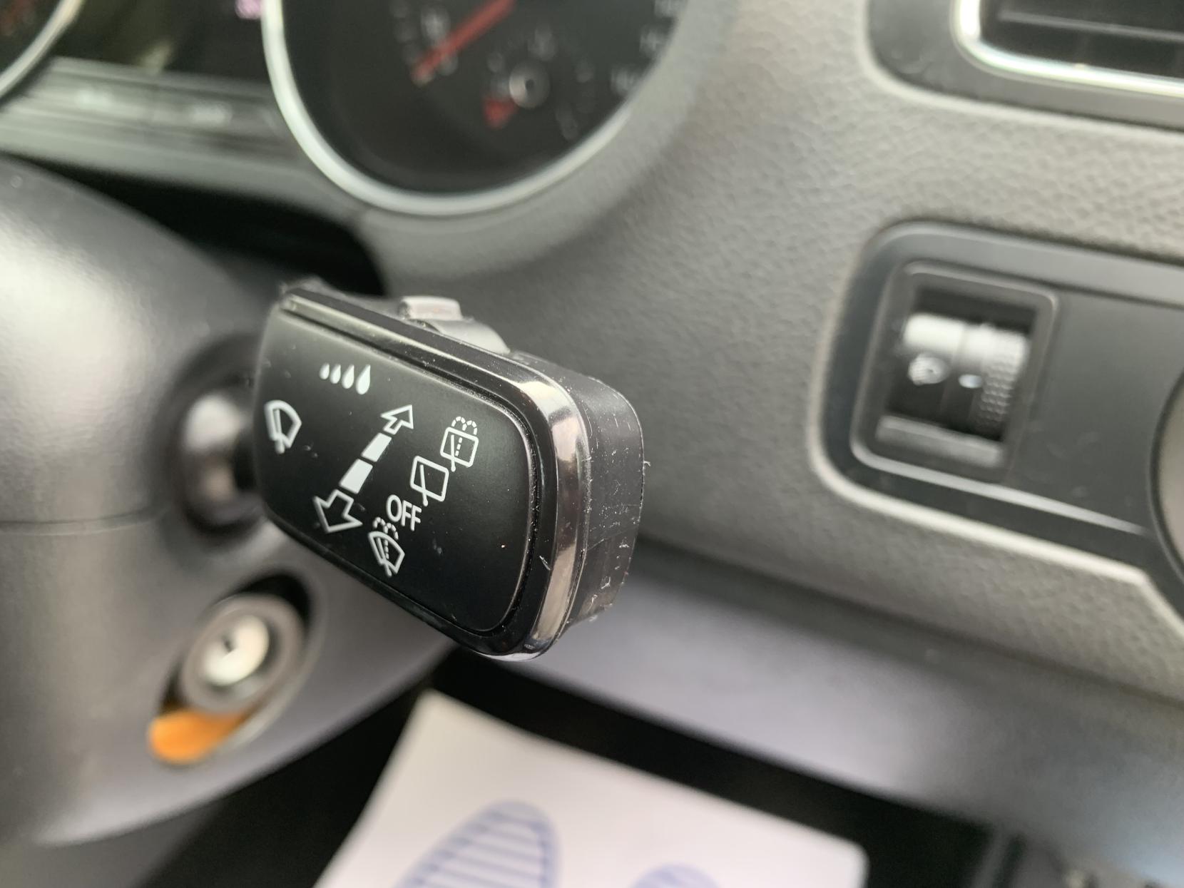 Volkswagen Polo 1.0 BlueMotion Tech SE Hatchback 3dr Petrol Manual Euro 6 (s/s) (60 ps)