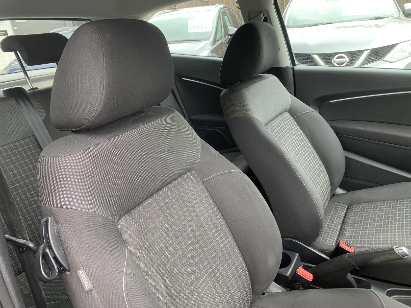 Volkswagen Polo 1.0 BlueMotion Tech SE Hatchback 3dr Petrol Manual Euro 6 (s/s) (60 ps)