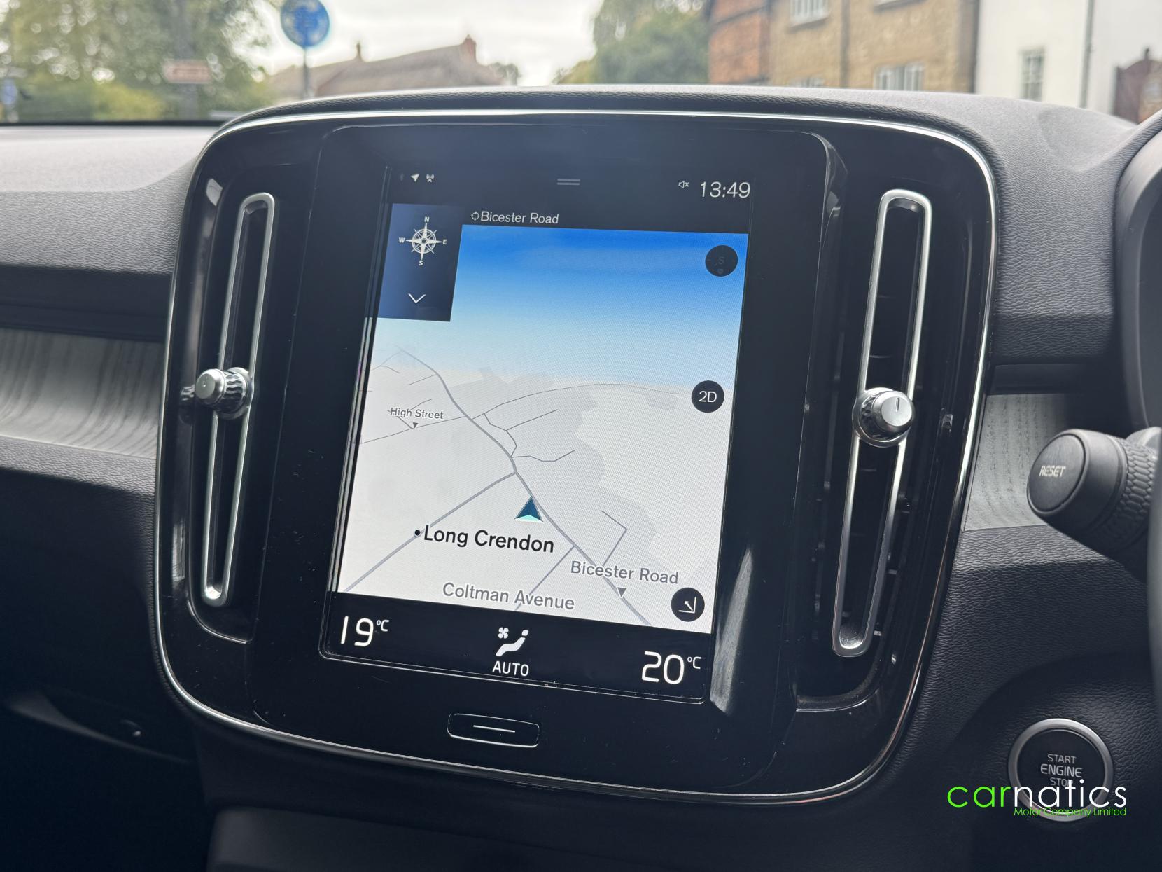 Volvo XC40 2.0 B4 MHEV Inscription SUV 5dr Petrol Hybrid Auto Euro 6 (s/s) (197 ps)