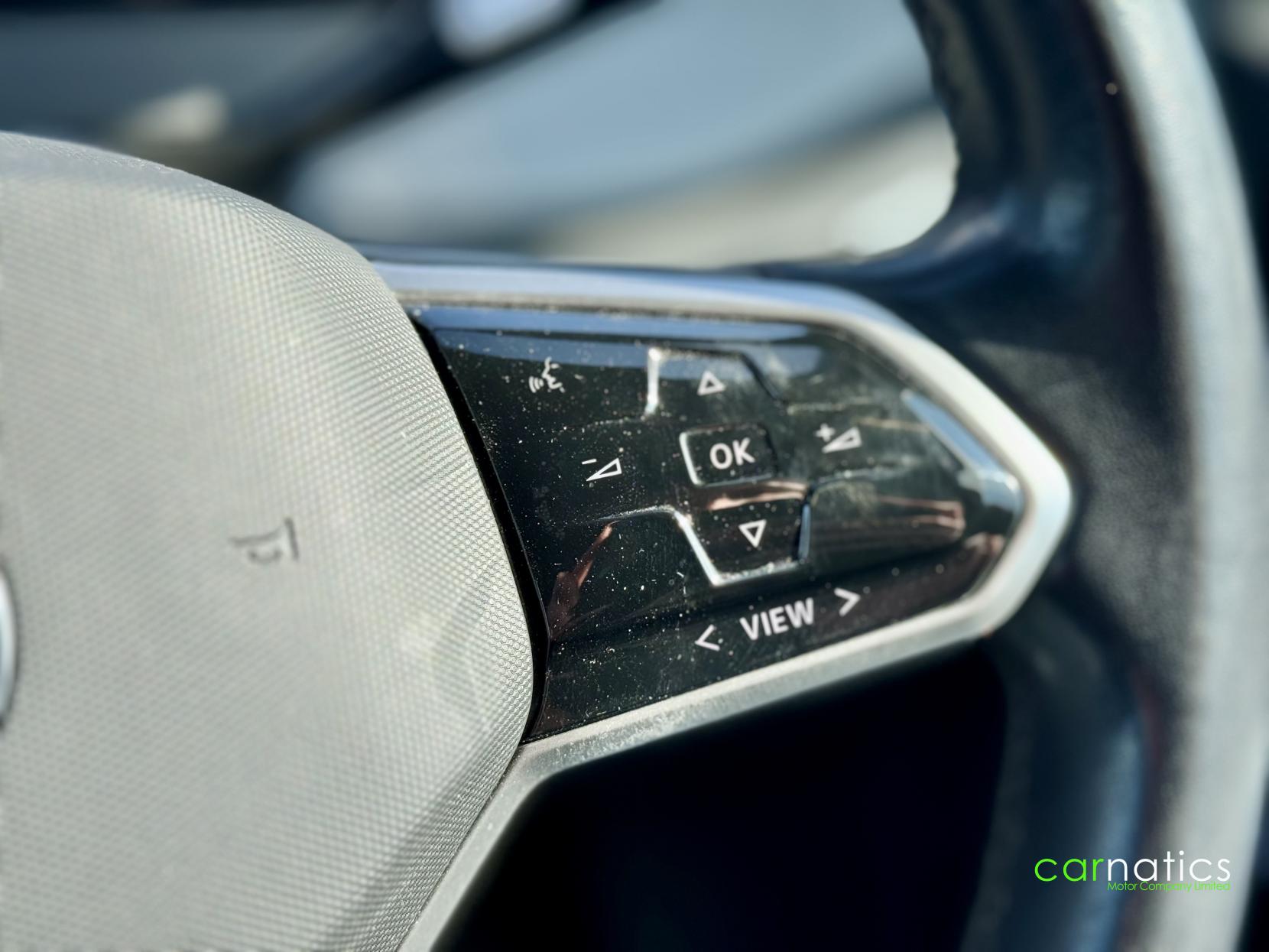 Volkswagen ID.3 Pro Performance 58kWh Life Hatchback 5dr Electric Auto (204 ps)