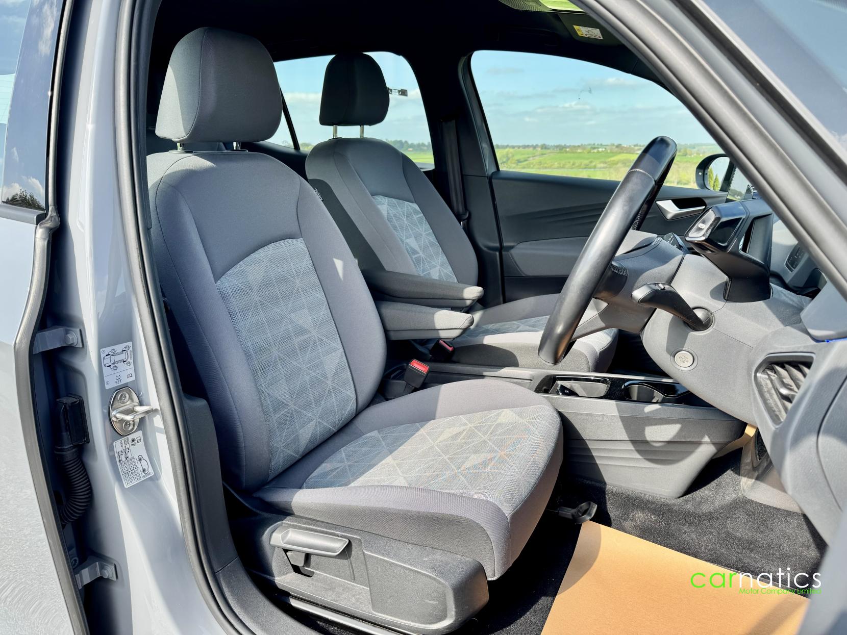 Volkswagen ID.3 Pro Performance 58kWh Life Hatchback 5dr Electric Auto (204 ps)