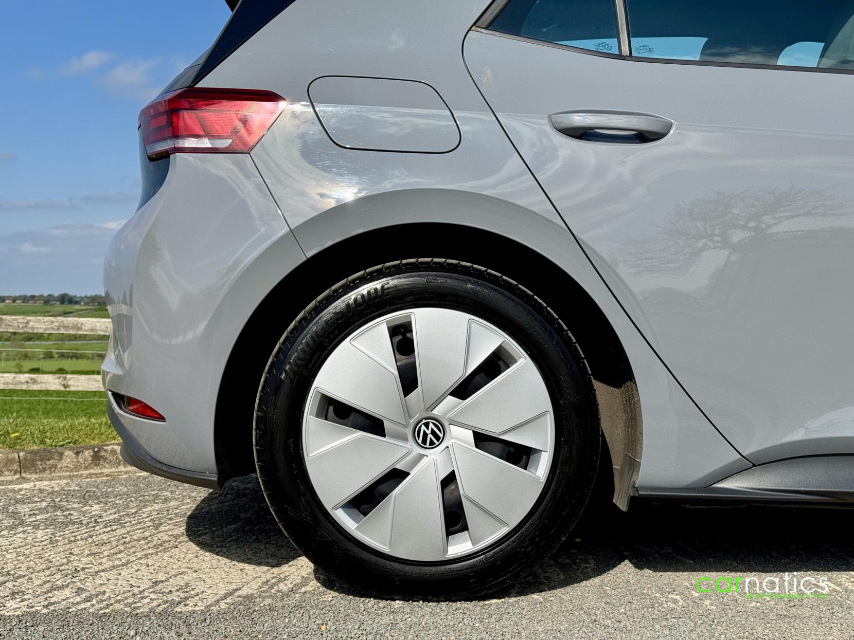 Volkswagen ID.3 Pro Performance 58kWh Life Hatchback 5dr Electric Auto (204 ps)