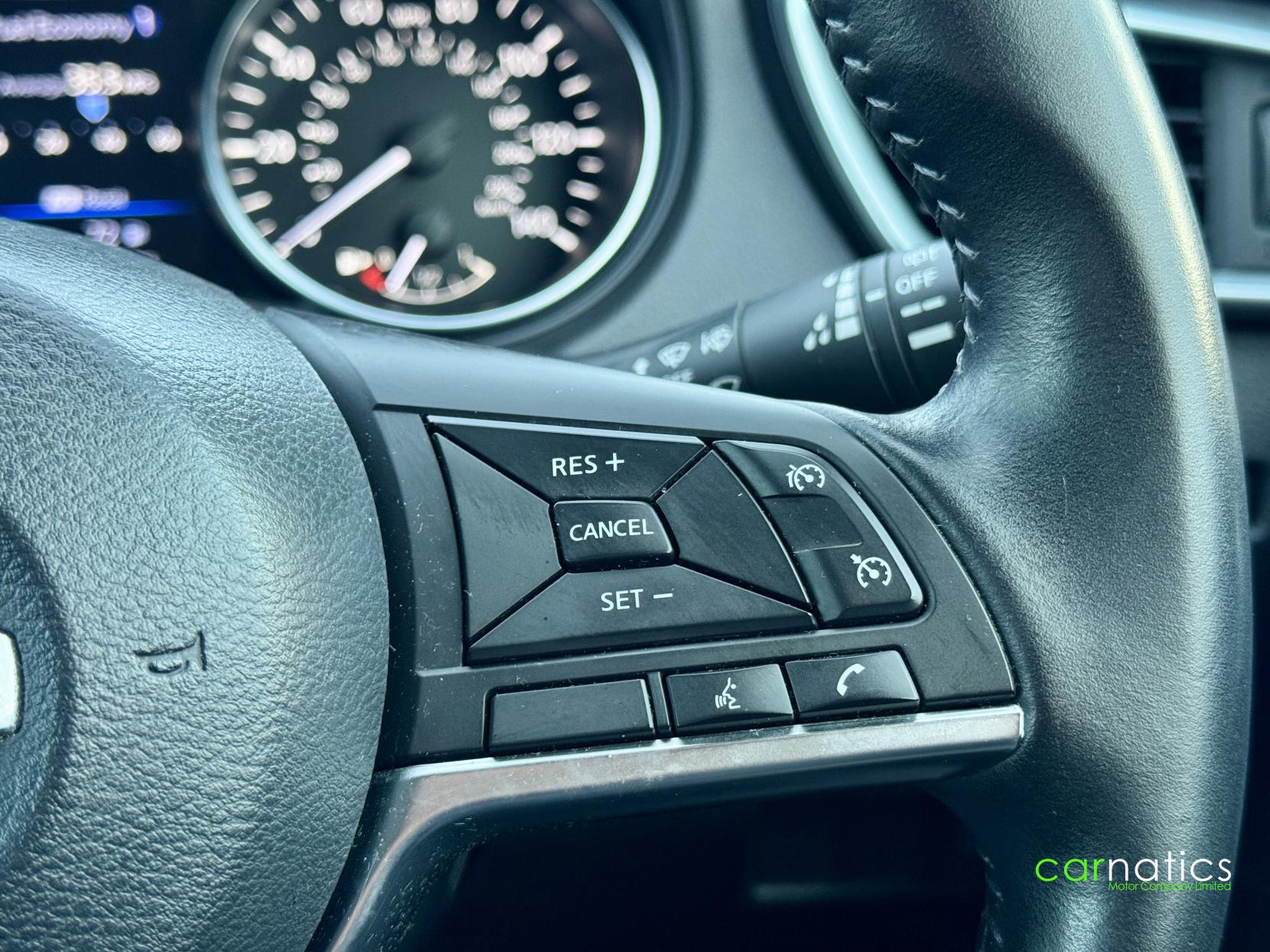 Nissan Qashqai 1.3 DIG-T N-Connecta SUV 5dr Petrol Manual Euro 6 (s/s) (140 ps)