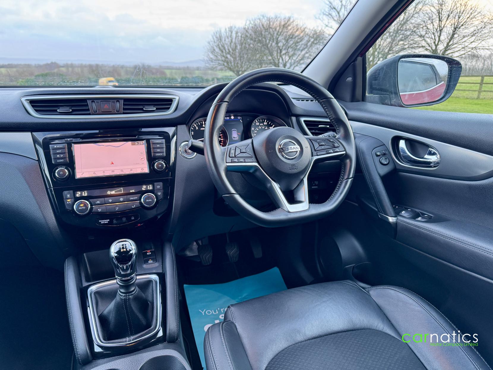 Nissan Qashqai 1.3 DIG-T N-Connecta SUV 5dr Petrol Manual Euro 6 (s/s) (140 ps)