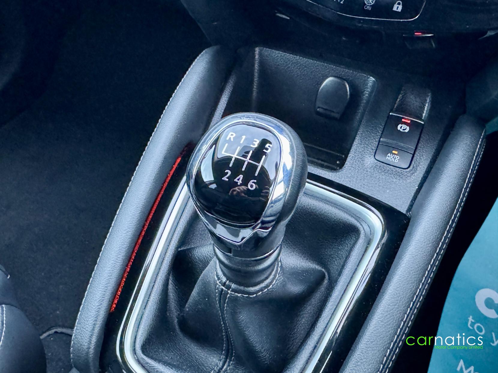 Nissan Qashqai 1.3 DIG-T N-Connecta SUV 5dr Petrol Manual Euro 6 (s/s) (140 ps)