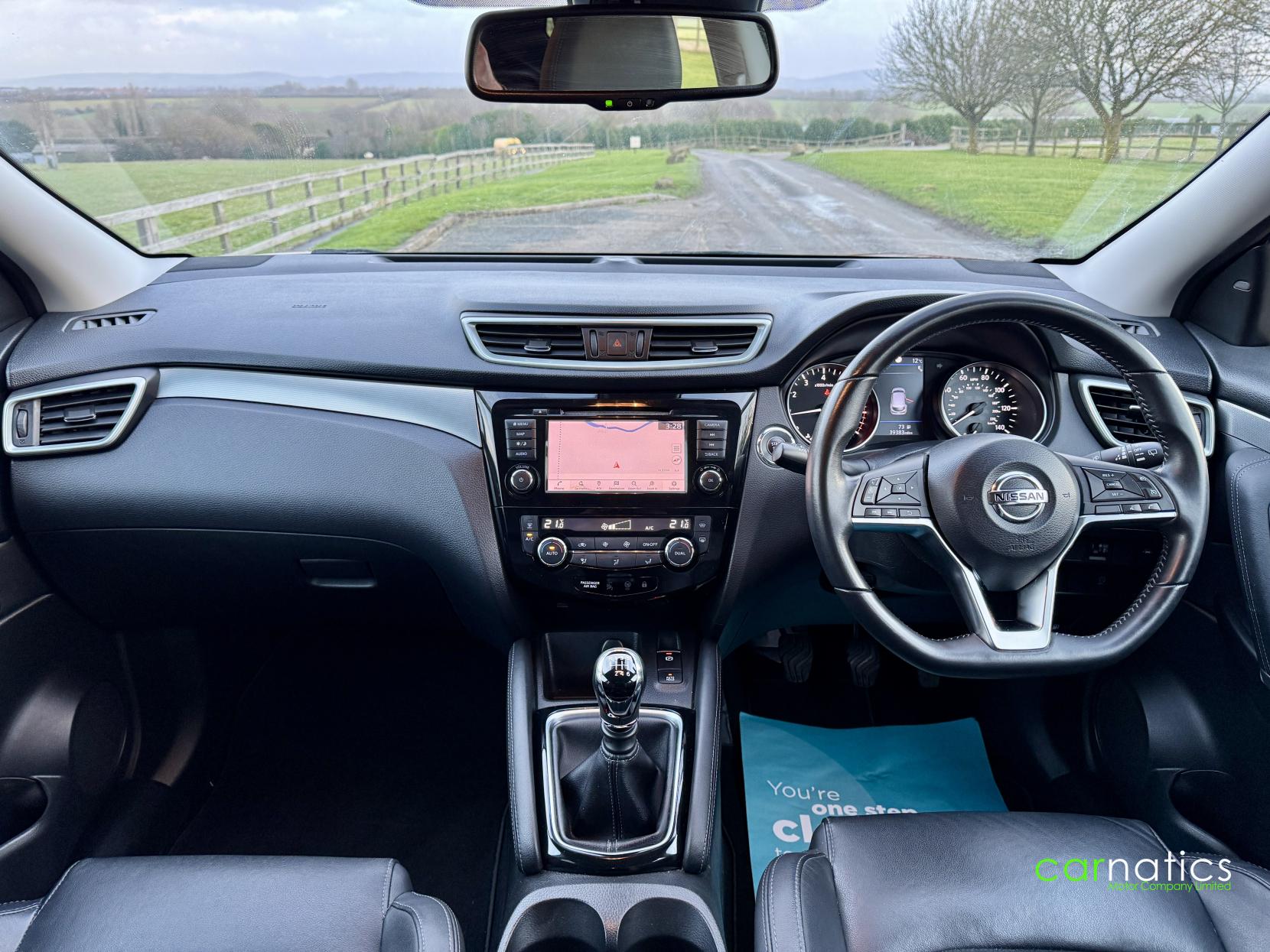 Nissan Qashqai 1.3 DIG-T N-Connecta SUV 5dr Petrol Manual Euro 6 (s/s) (140 ps)