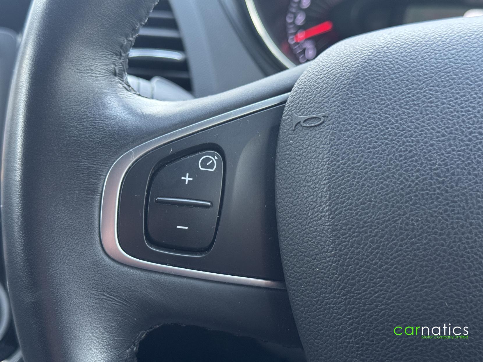 Renault Captur 0.9 TCe ENERGY Dynamique S Nav SUV 5dr Petrol Manual Euro 6 (s/s) (90 ps)