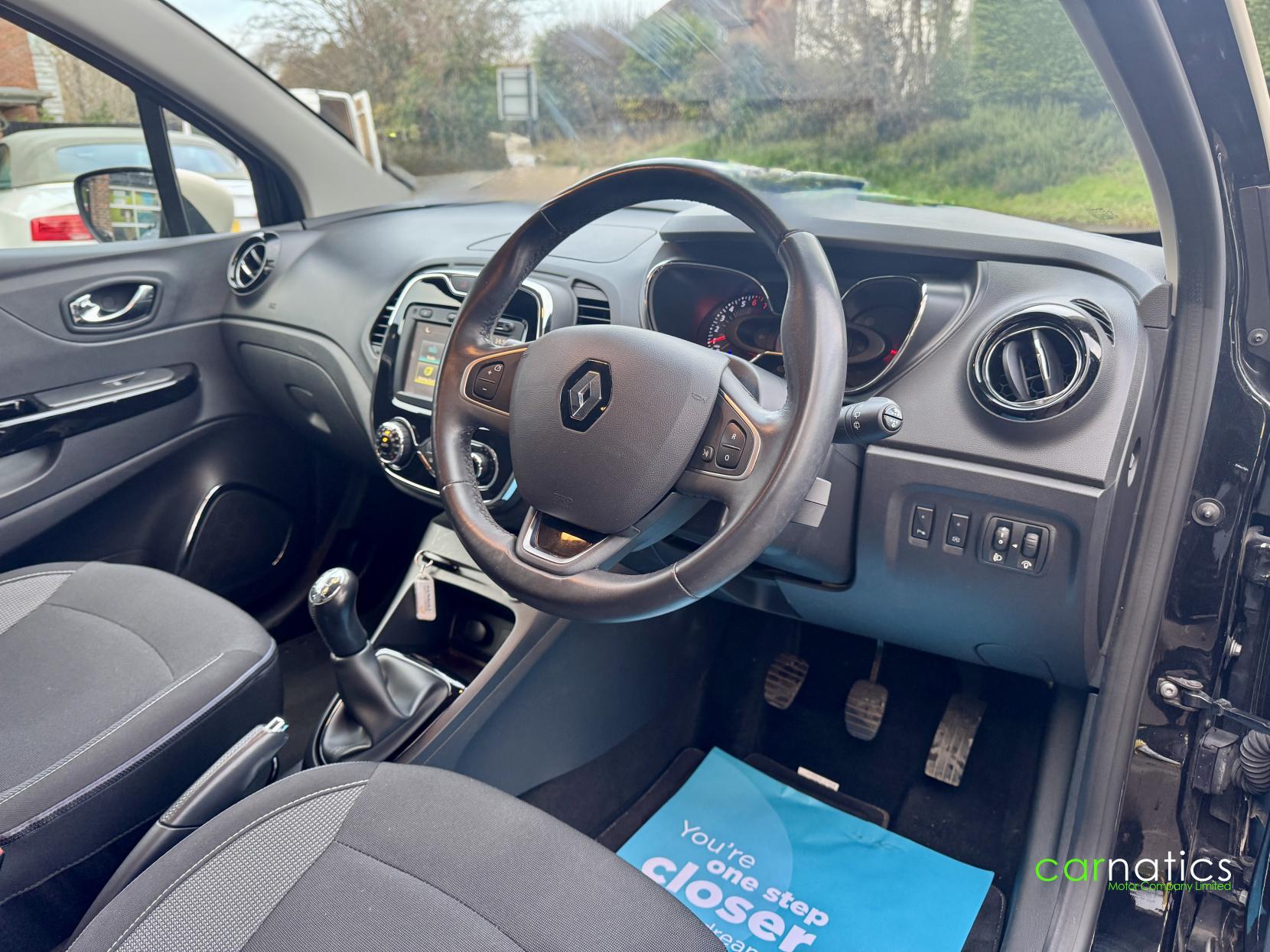 Renault Captur 0.9 TCe ENERGY Dynamique S Nav SUV 5dr Petrol Manual Euro 6 (s/s) (90 ps)