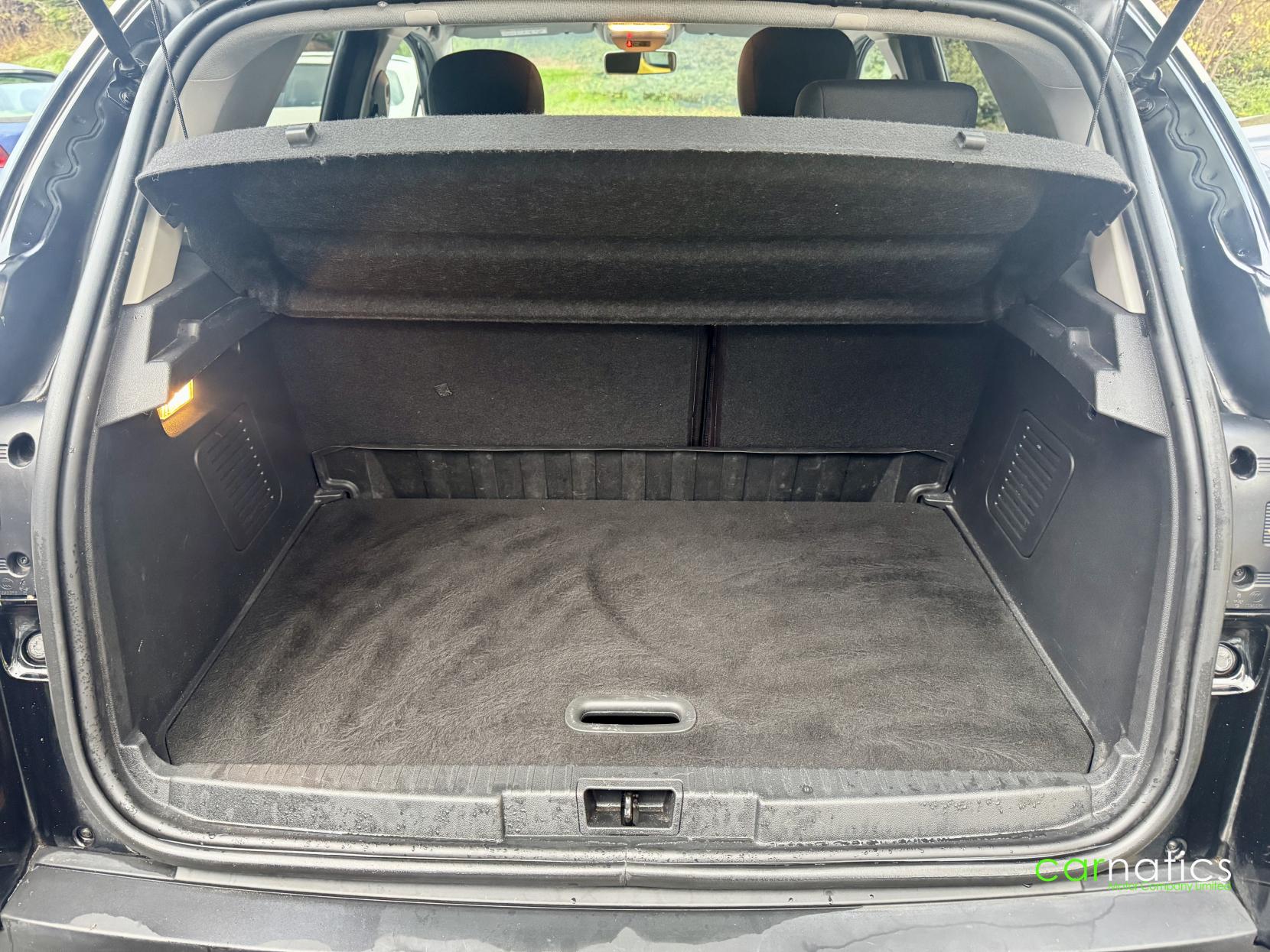 Renault Captur 0.9 TCe ENERGY Dynamique S Nav SUV 5dr Petrol Manual Euro 6 (s/s) (90 ps)