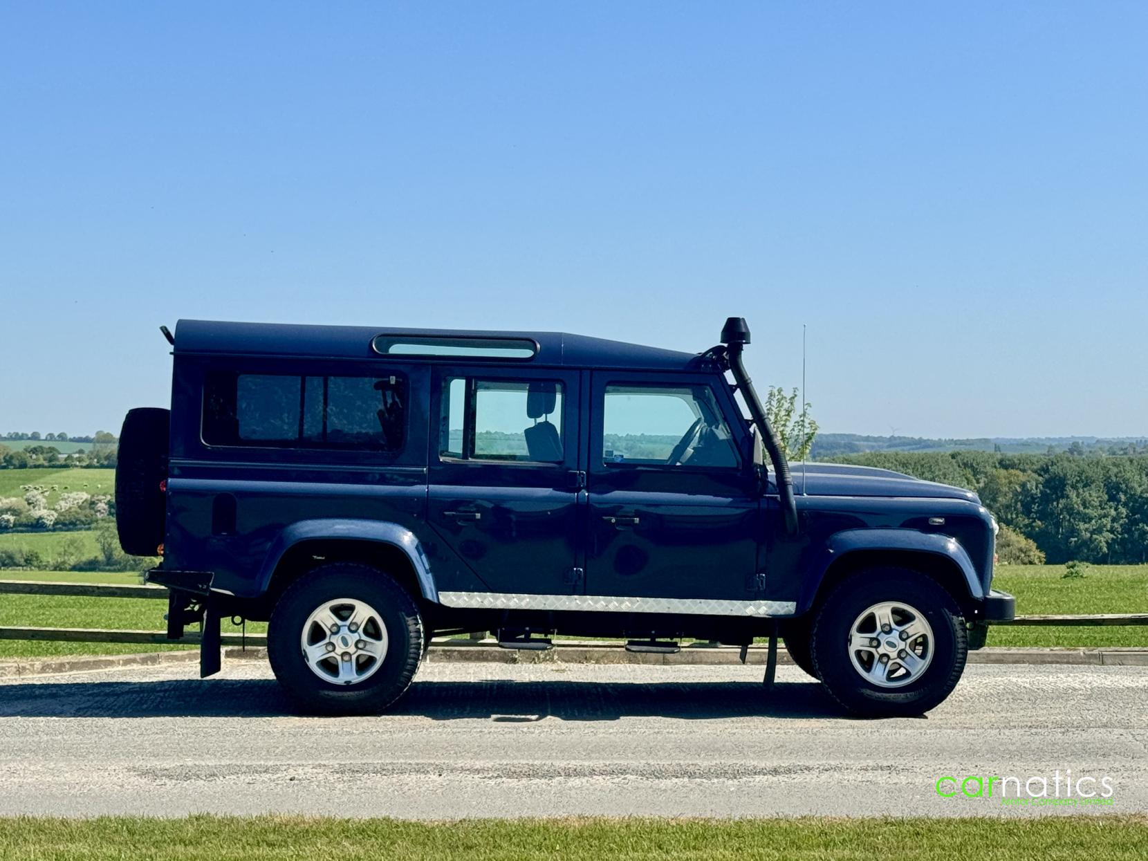 Land Rover Defender 110 2.4 TDCi XS SUV 5dr Diesel Manual 4WD MWB Euro 4 (122 bhp)