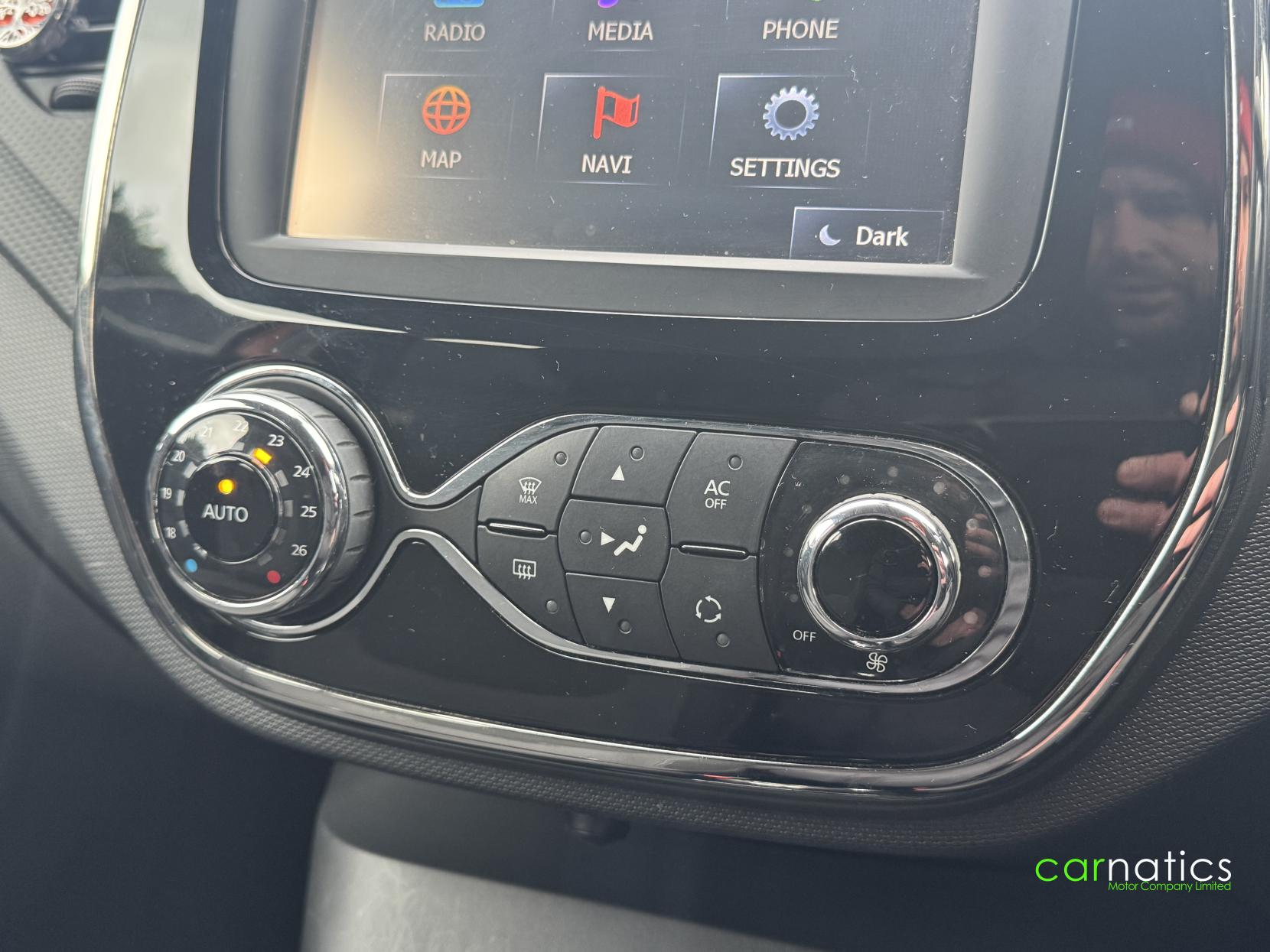 Renault Captur 1.2 TCe Dynamique S MediaNav SUV 5dr Petrol EDC Euro 5 (120 ps)