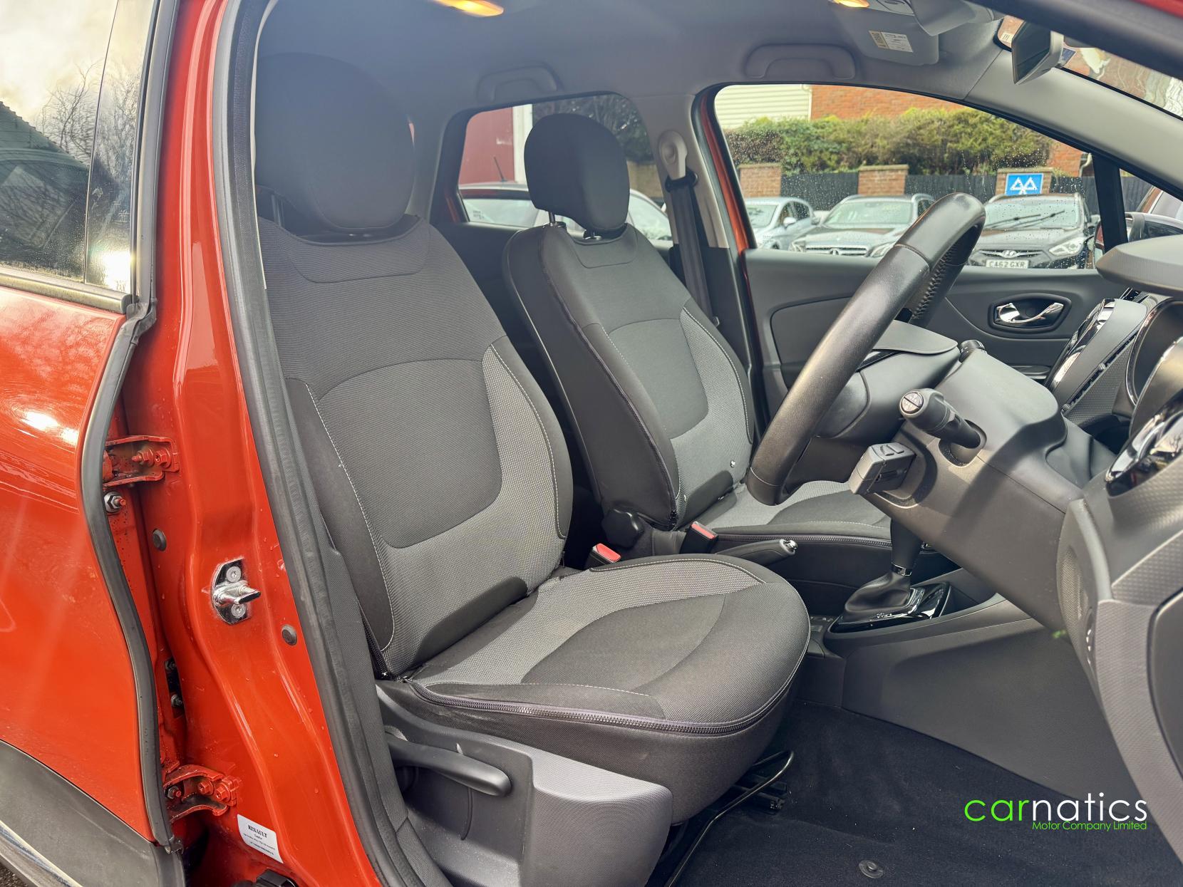 Renault Captur 1.2 TCe Dynamique S MediaNav SUV 5dr Petrol EDC Euro 5 (120 ps)