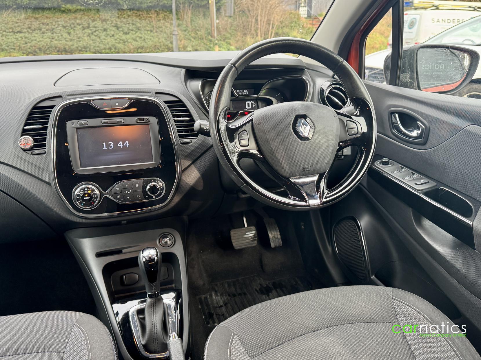 Renault Captur 1.2 TCe Dynamique S MediaNav SUV 5dr Petrol EDC Euro 5 (120 ps)