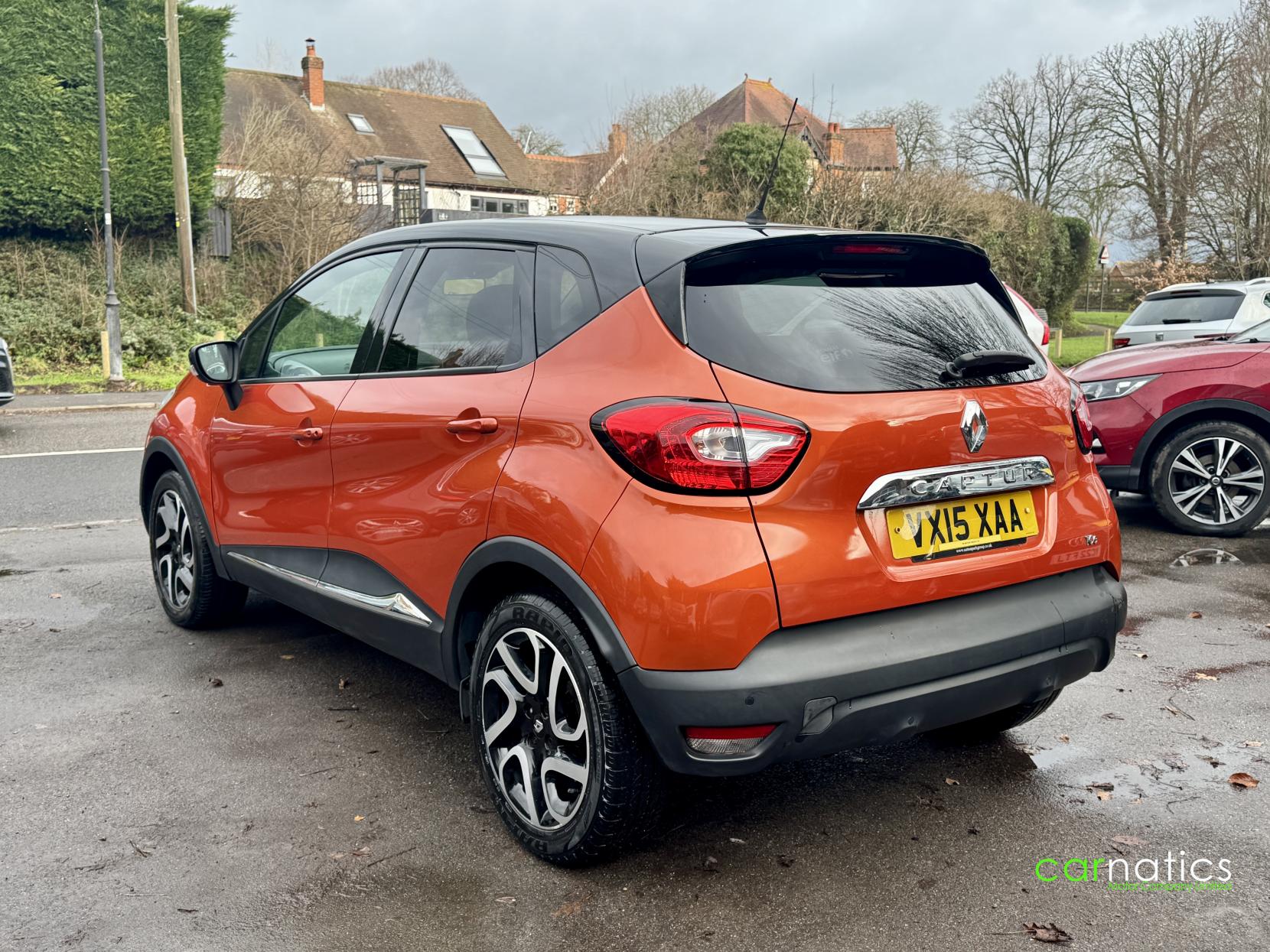 Renault Captur 1.2 TCe Dynamique S MediaNav SUV 5dr Petrol EDC Euro 5 (120 ps)