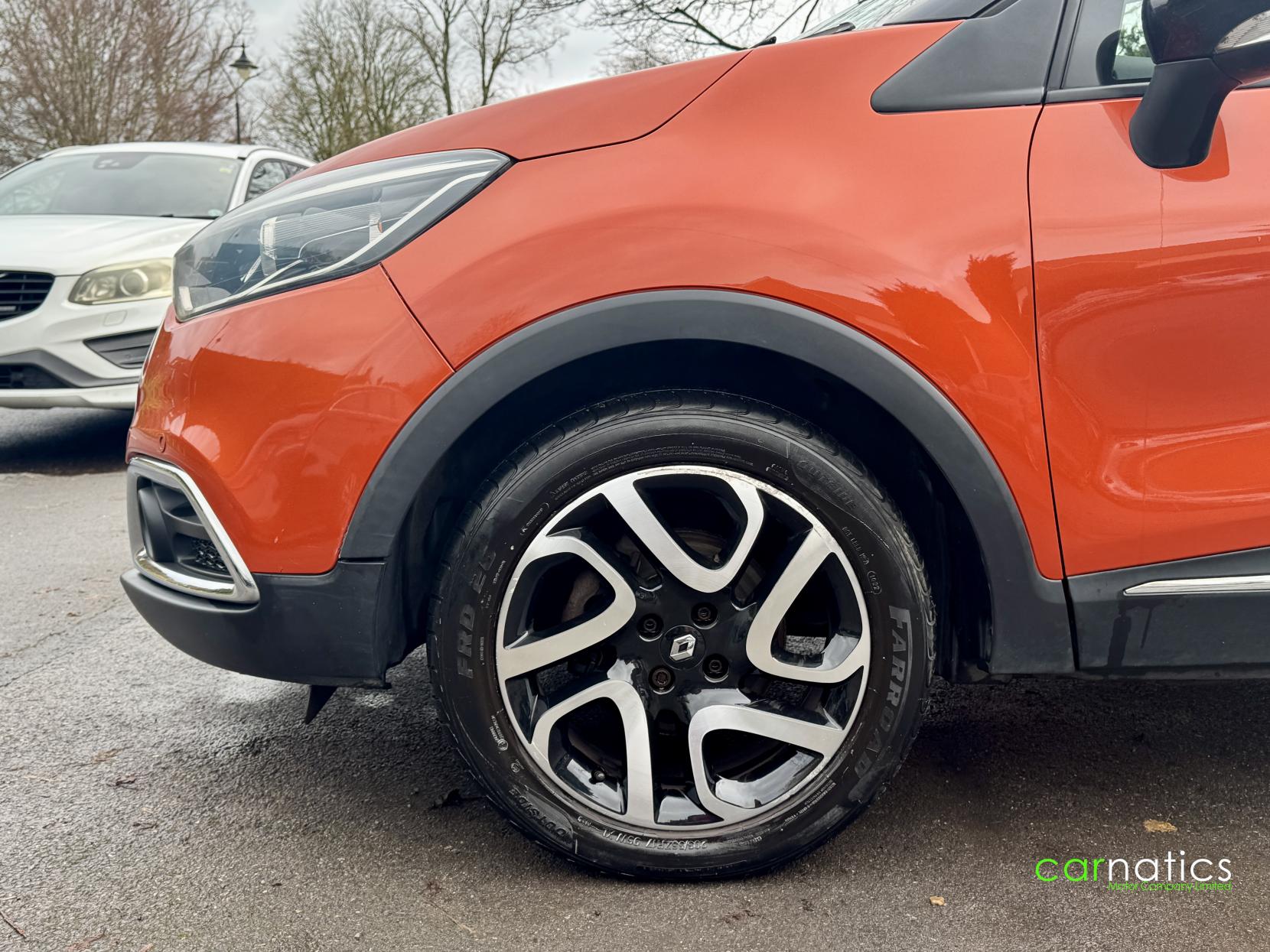 Renault Captur 1.2 TCe Dynamique S MediaNav SUV 5dr Petrol EDC Euro 5 (120 ps)