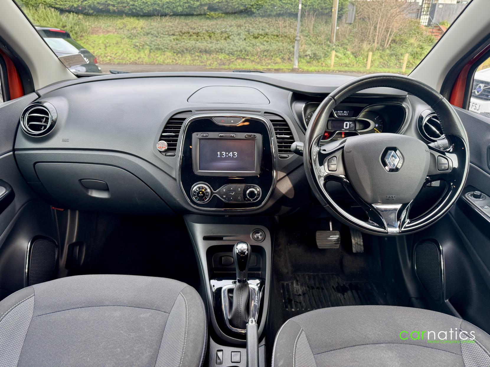 Renault Captur 1.2 TCe Dynamique S MediaNav SUV 5dr Petrol EDC Euro 5 (120 ps)